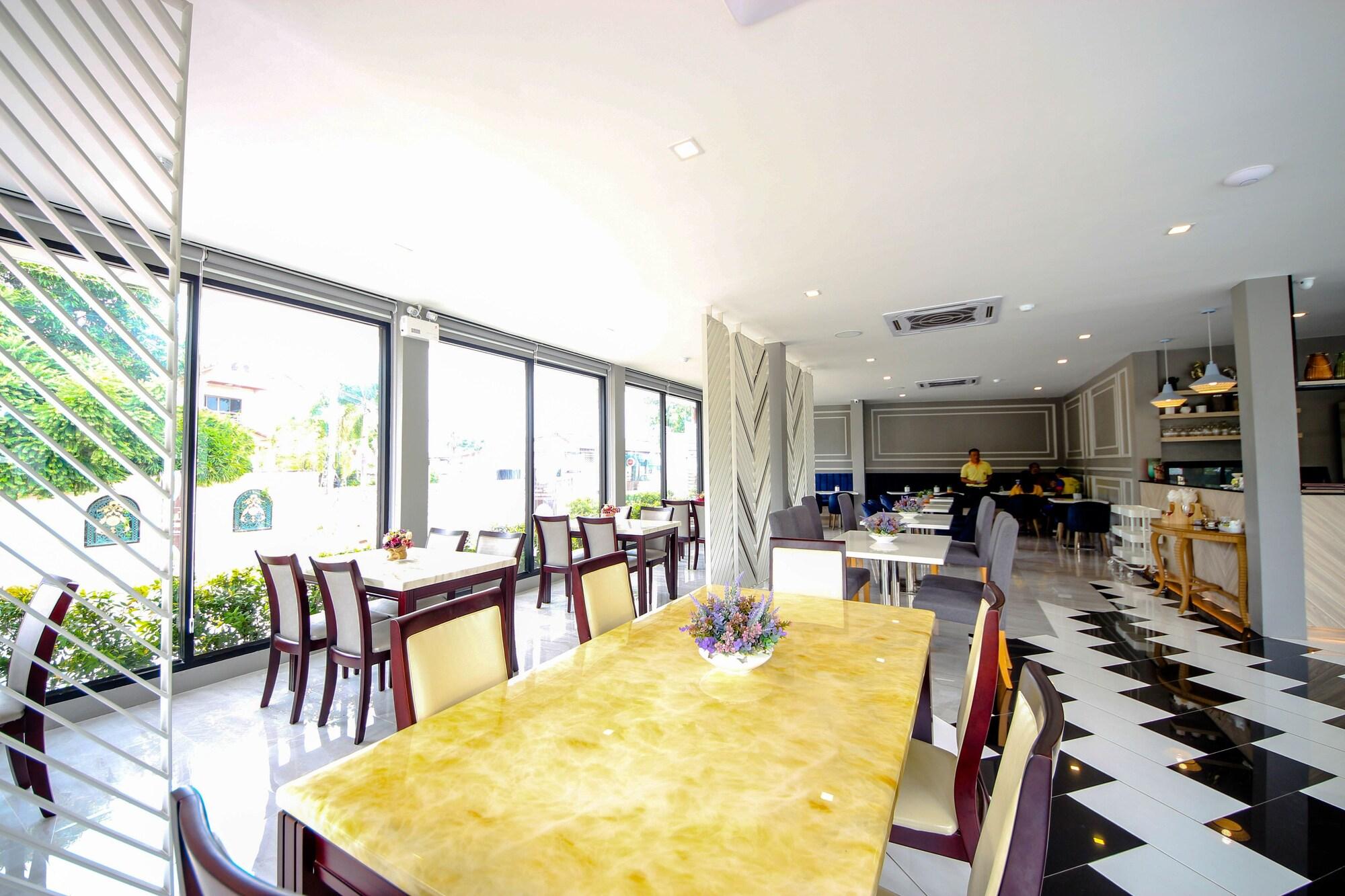 Jasper Hotel Ban Phai