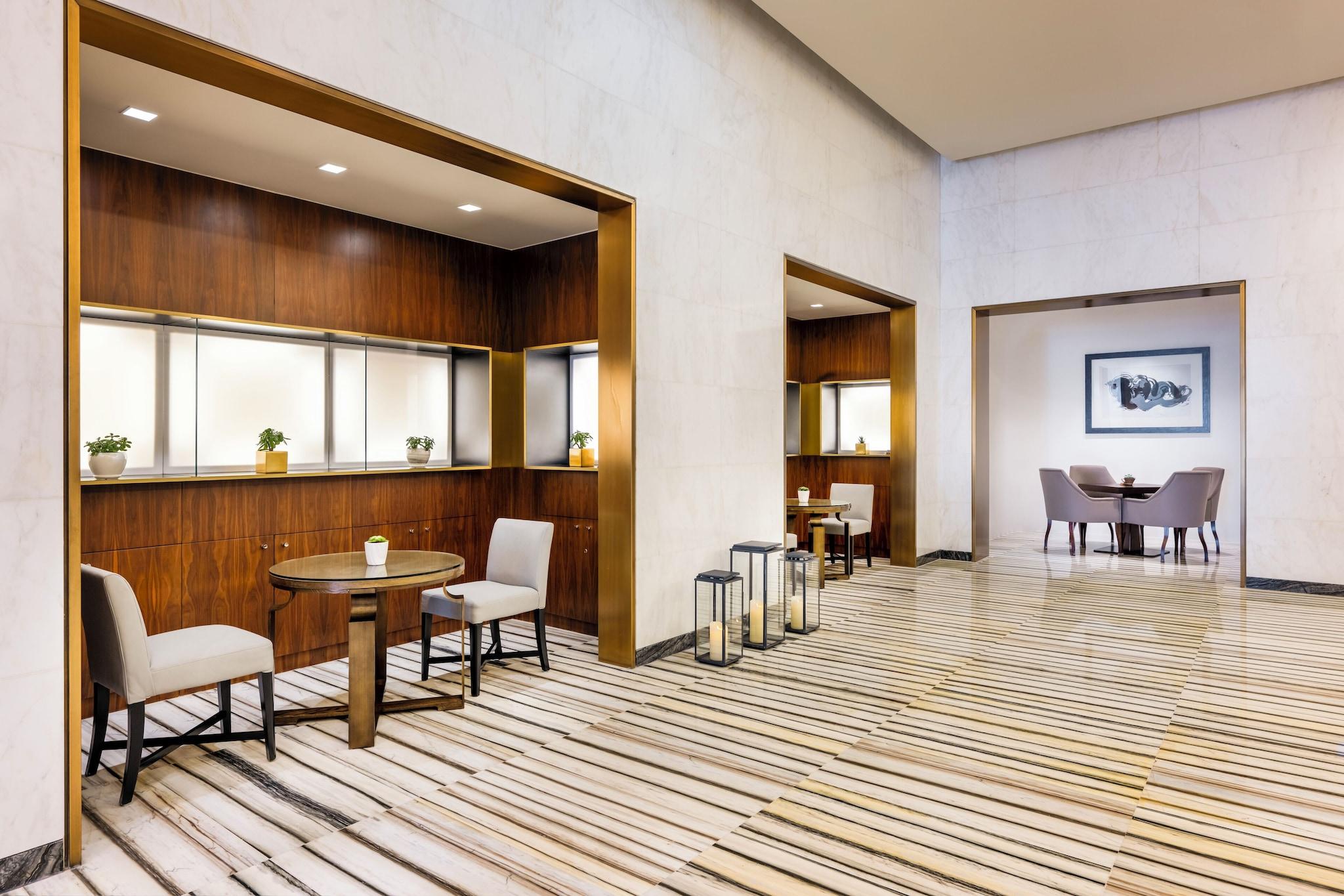 Marriott Executive Apartments Downtown Abu Dhabi - photo