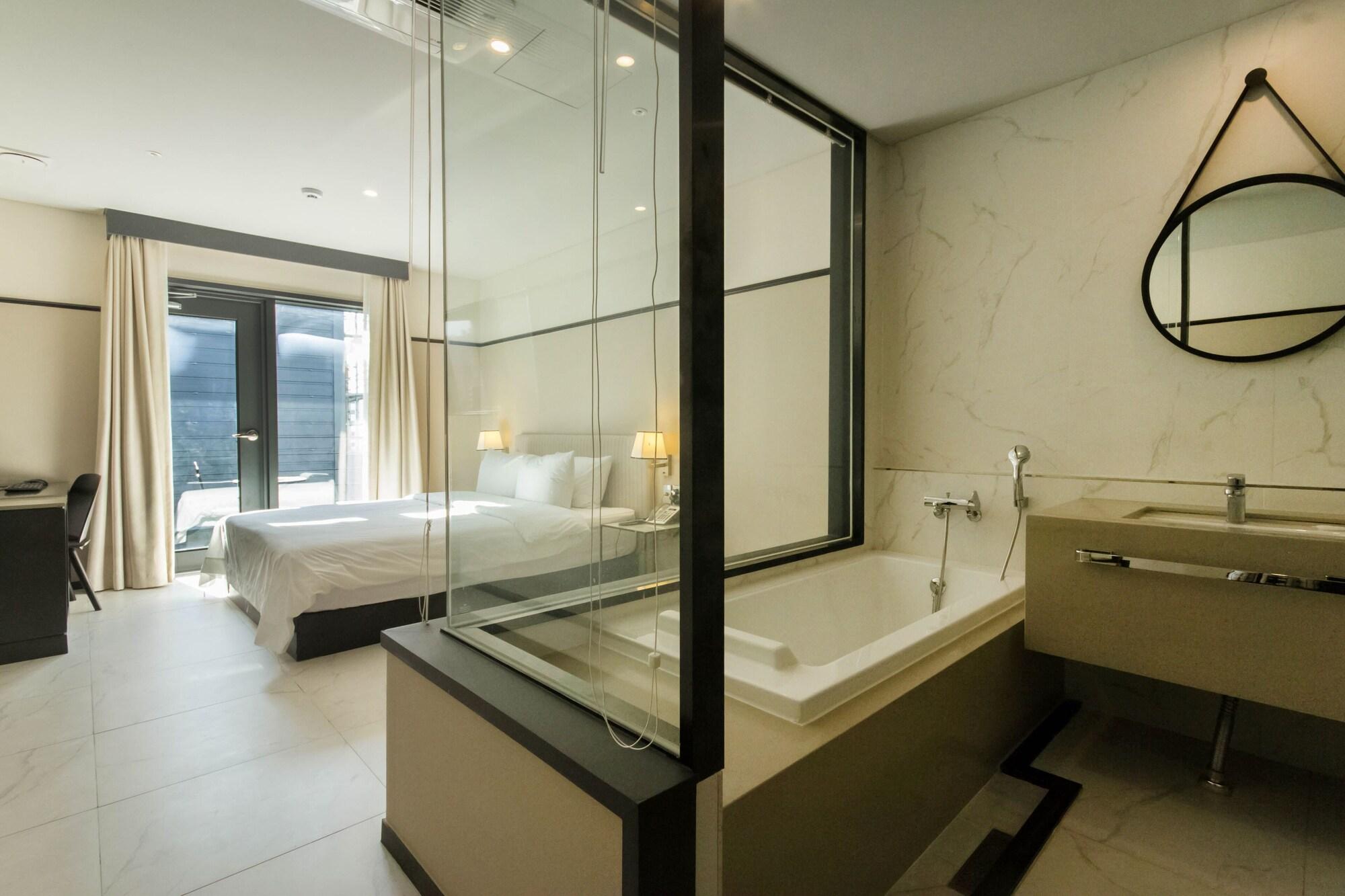 Guseo Browndot Hotel