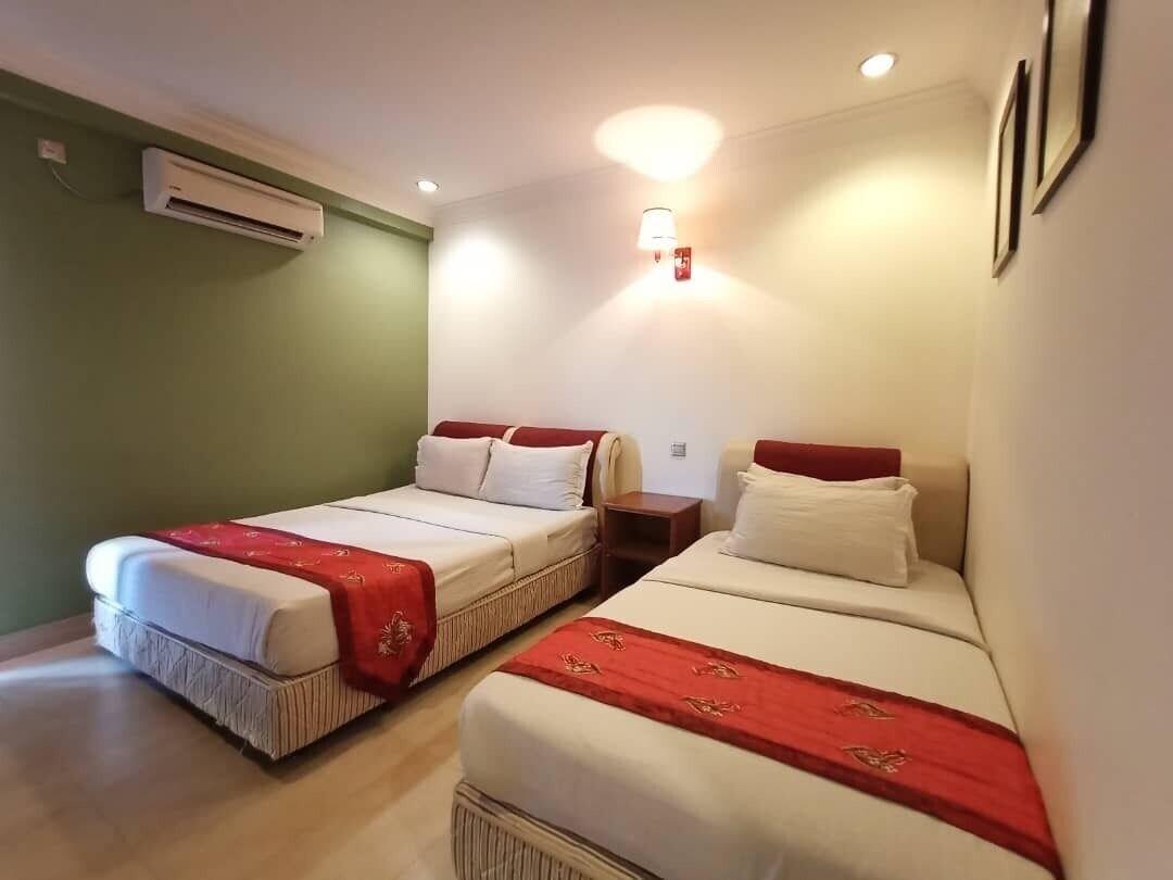 Maya Hotel