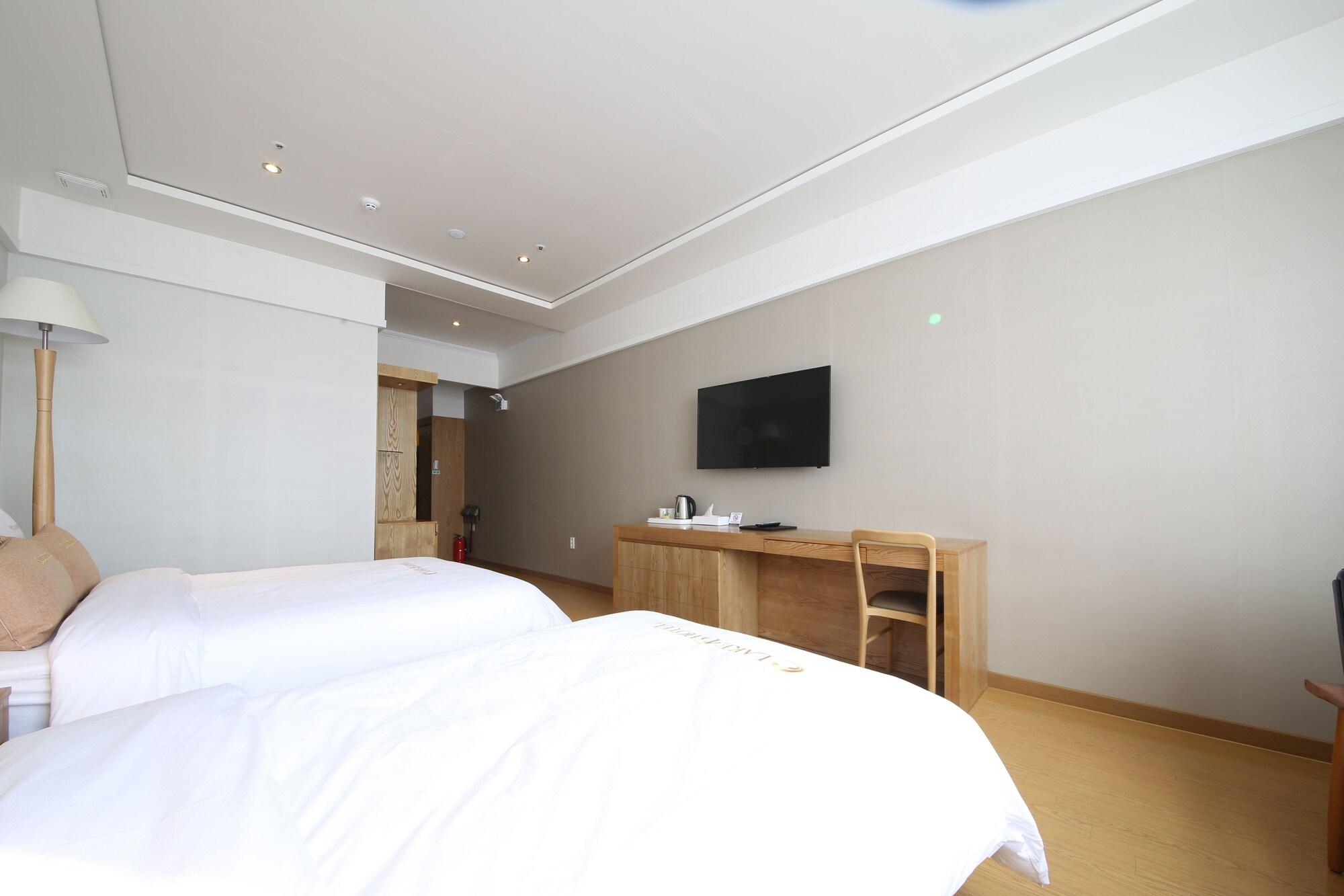 Lake45 Hotel
