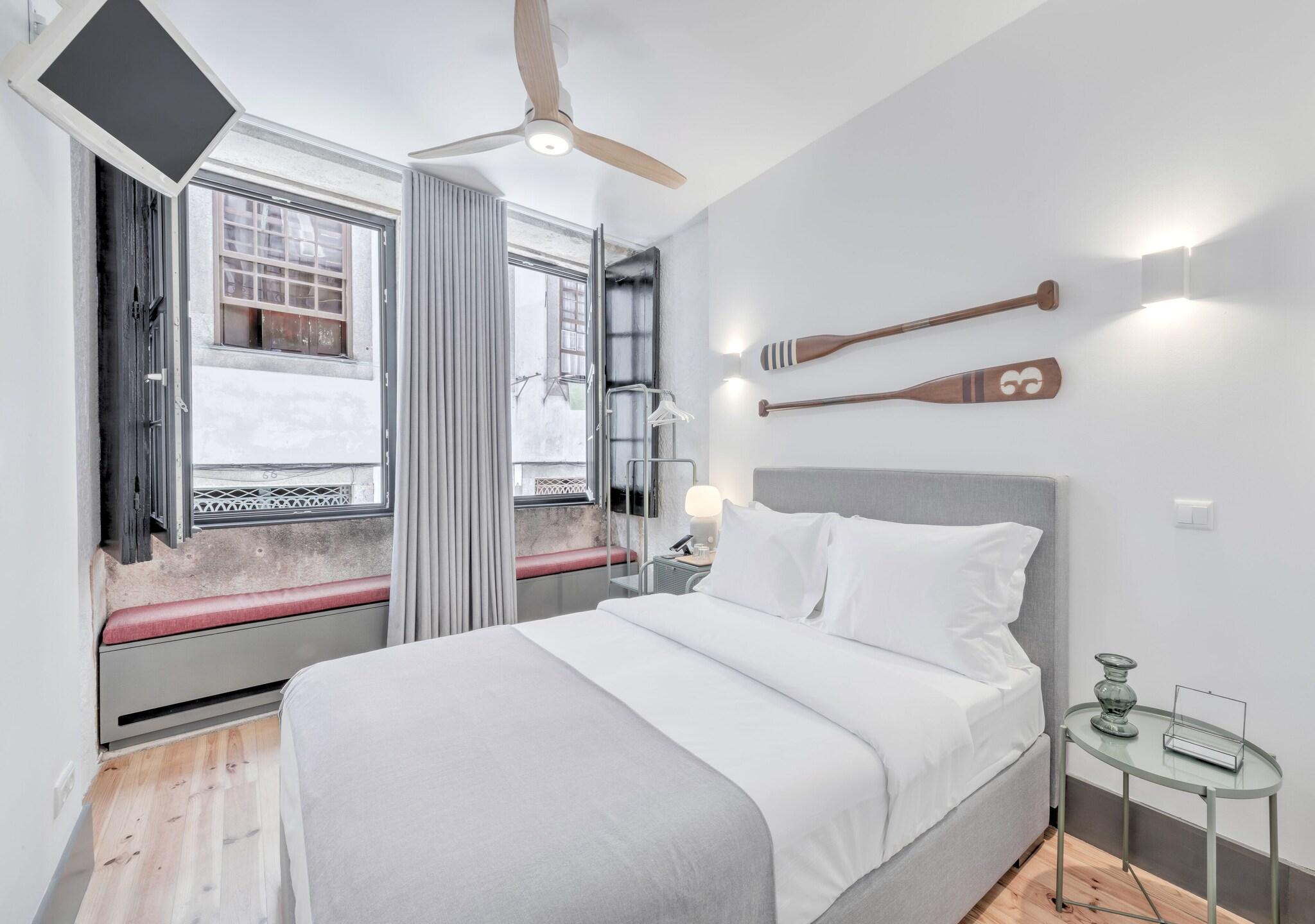Homey River Suites