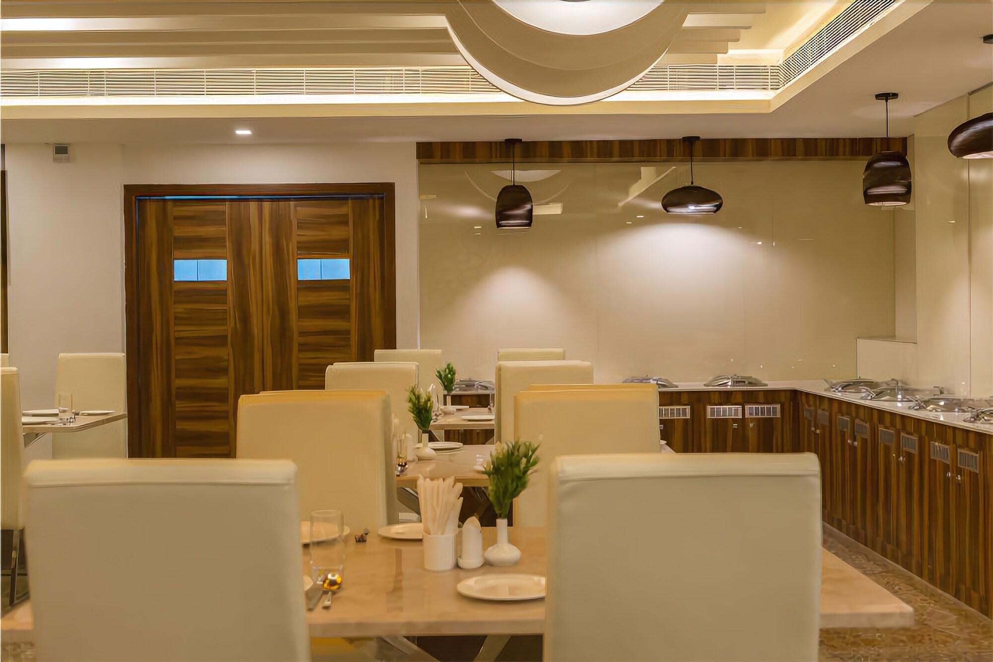 Hotel Chenthur Park