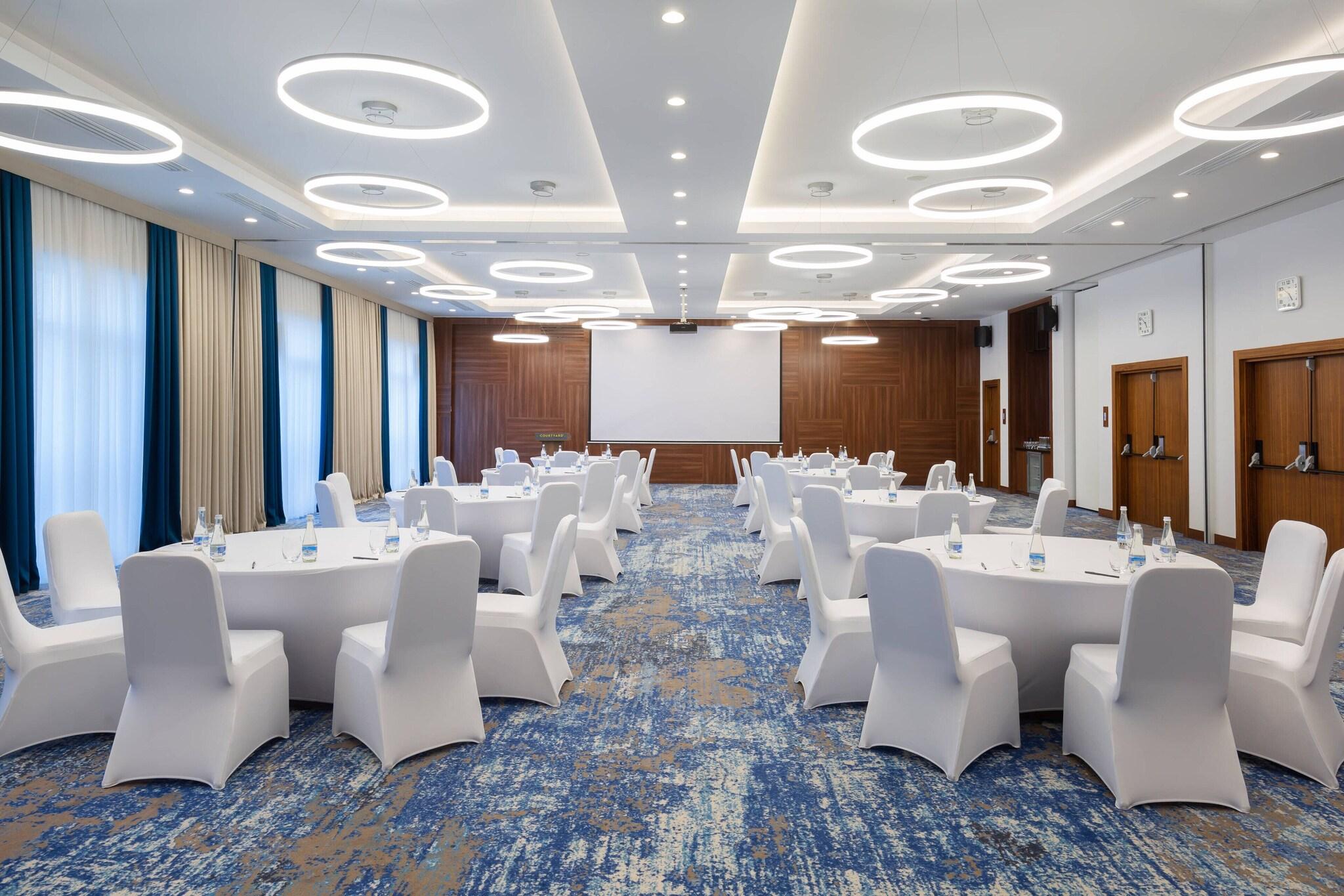 Courtyard By Marriott Tashkent