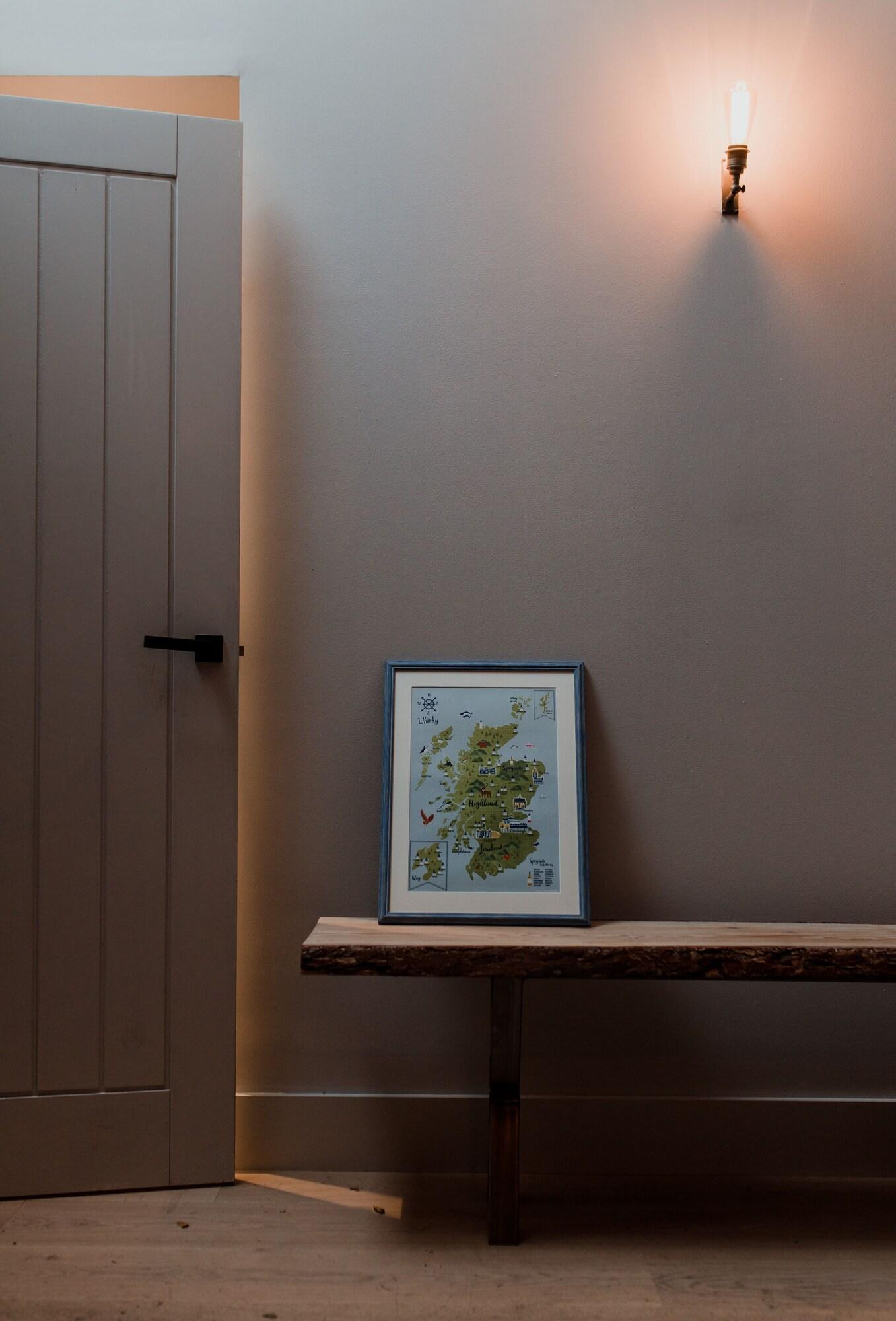 Hame on Skye by null