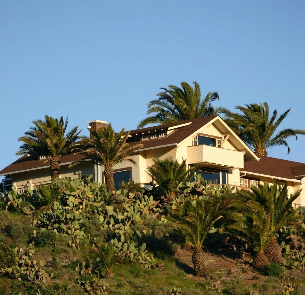 Banning House Lodge by null