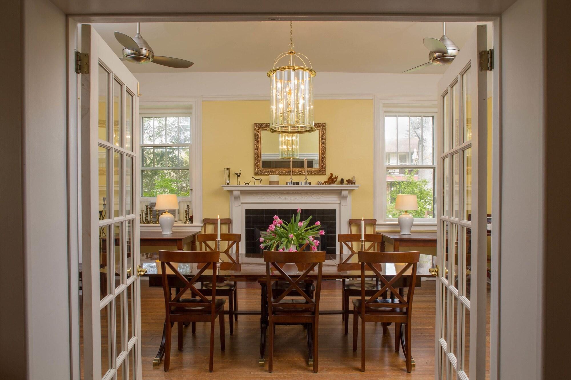 Sweet Biscuit Inn