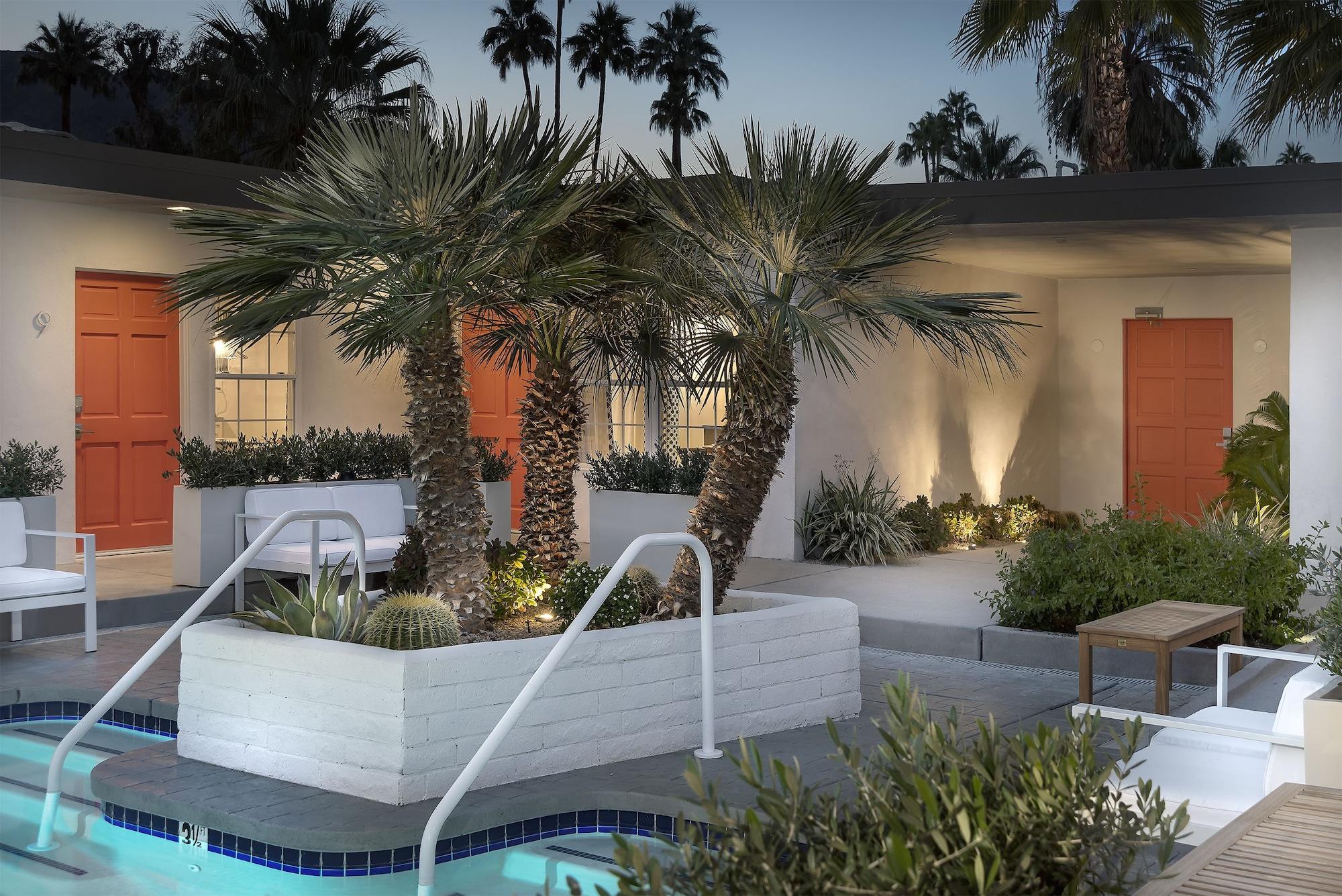 The Weekend, Palm Springs by null