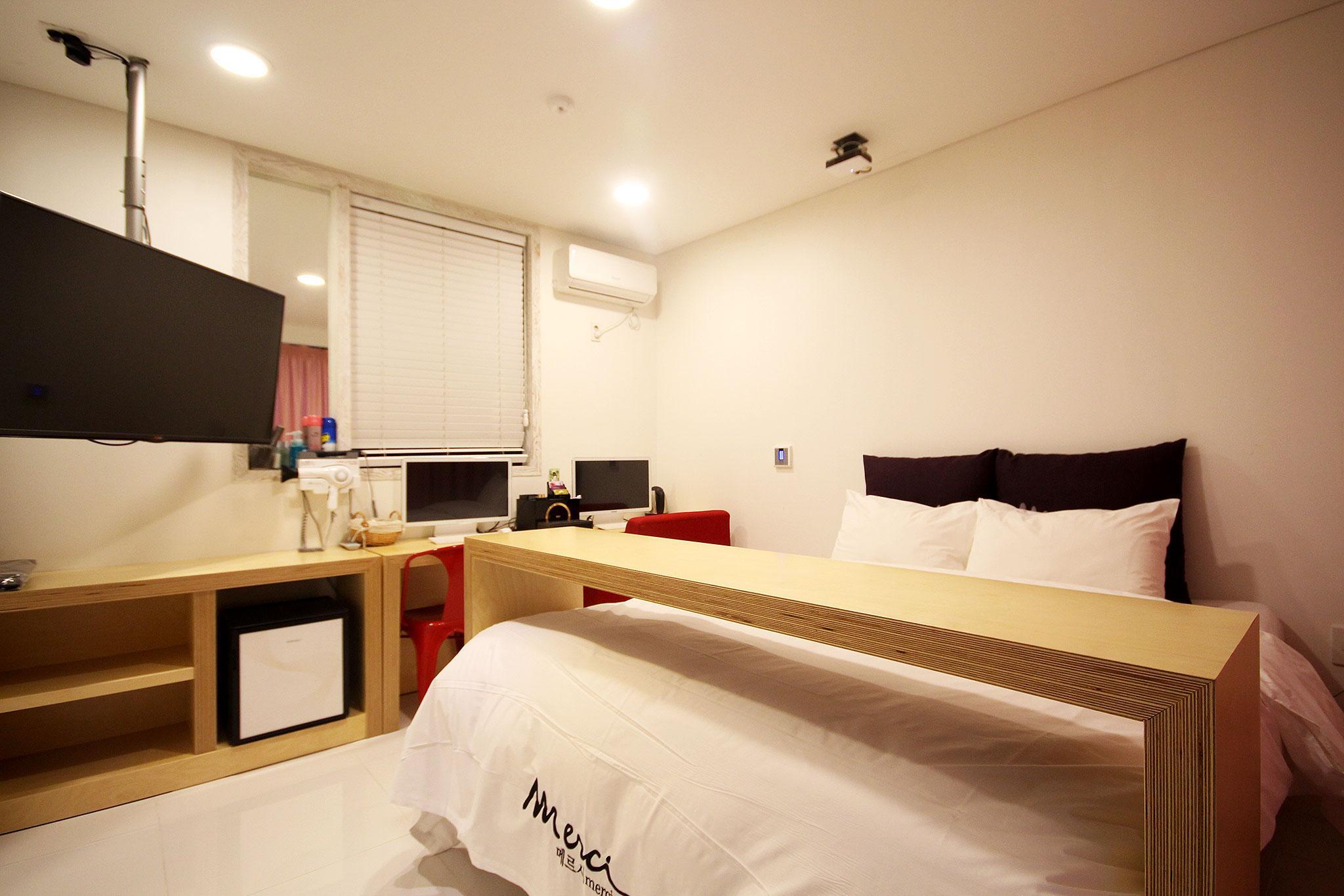 Hotel Merci