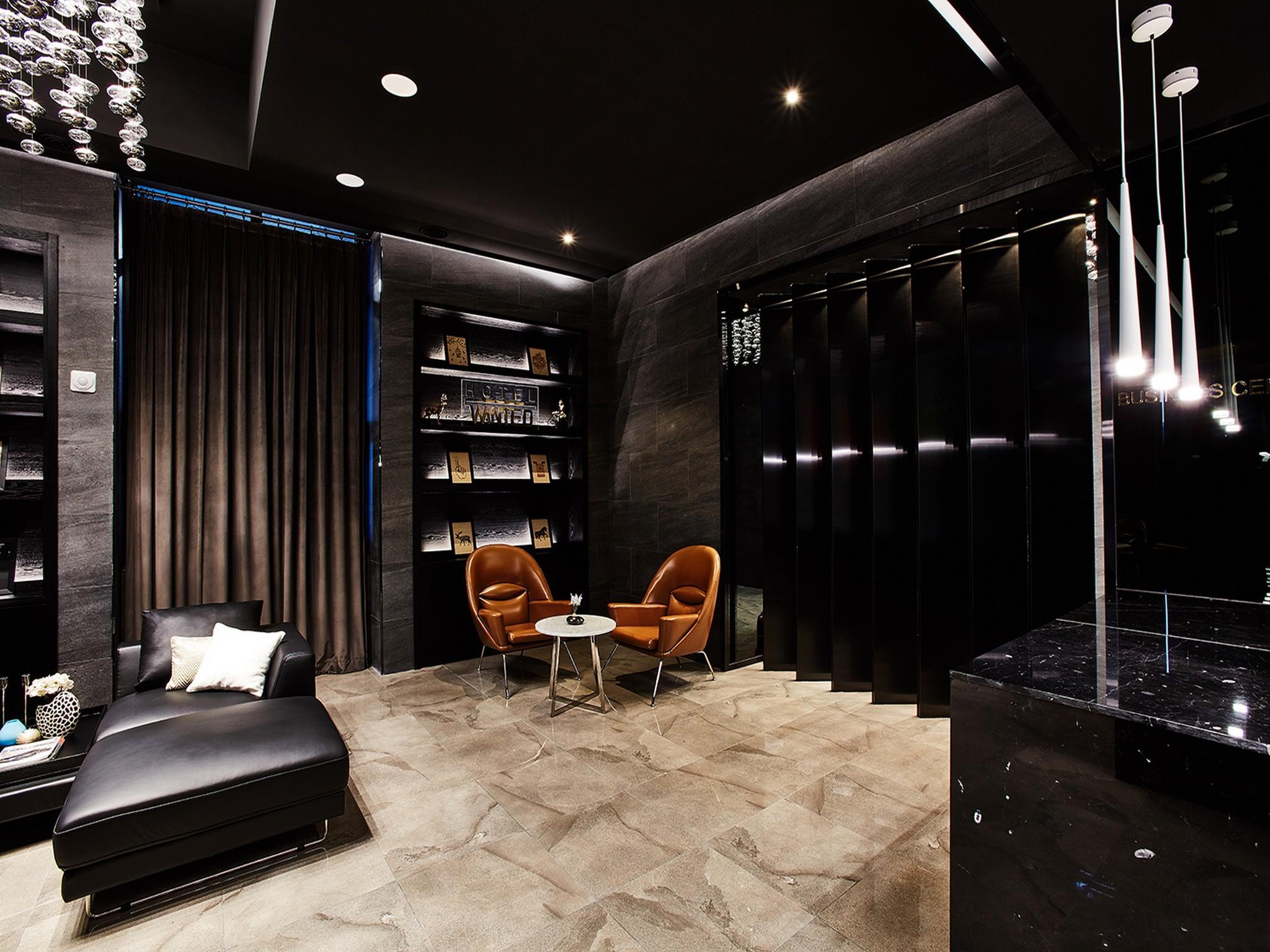 Hotel Wanted