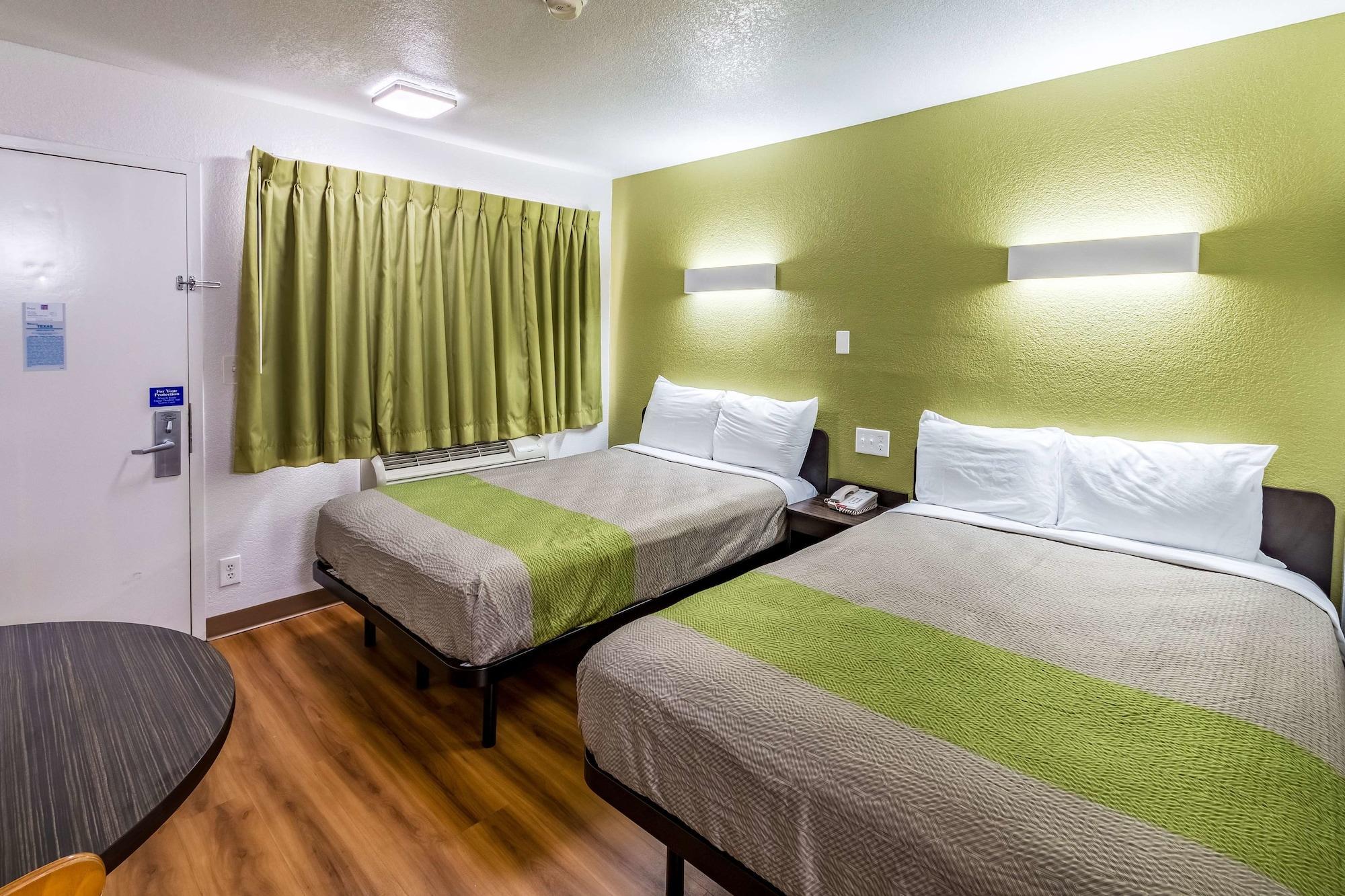 Motel 6 Bellmead, TX - Waco