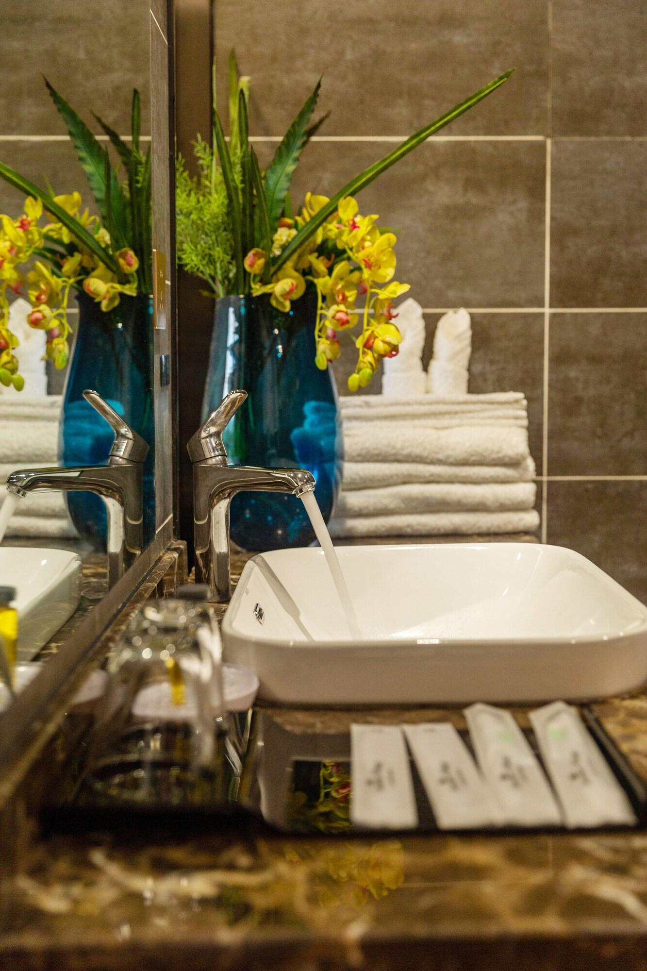 Z-up Boutique Hotel