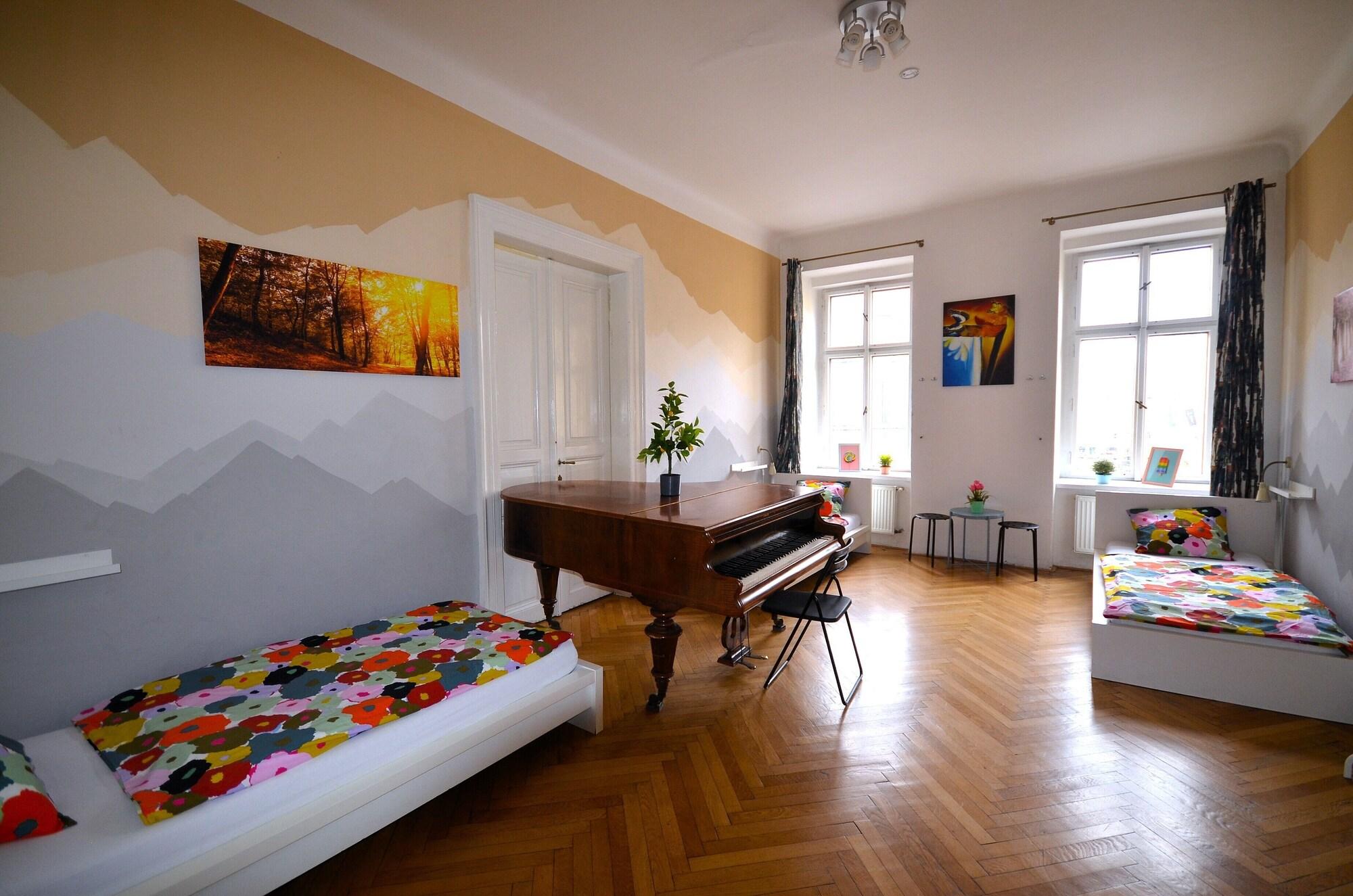 Travel&Joy backpackers by null