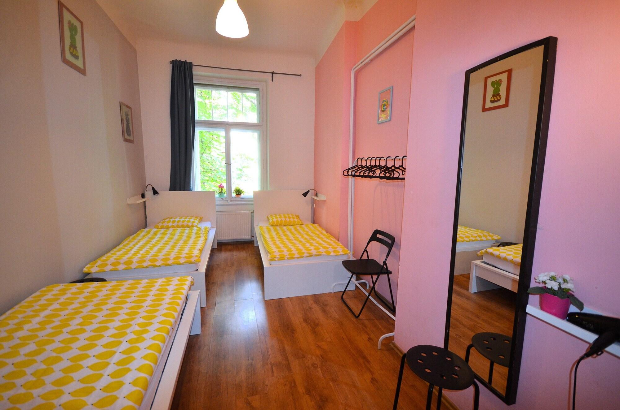 Travel&Joy backpackers by null