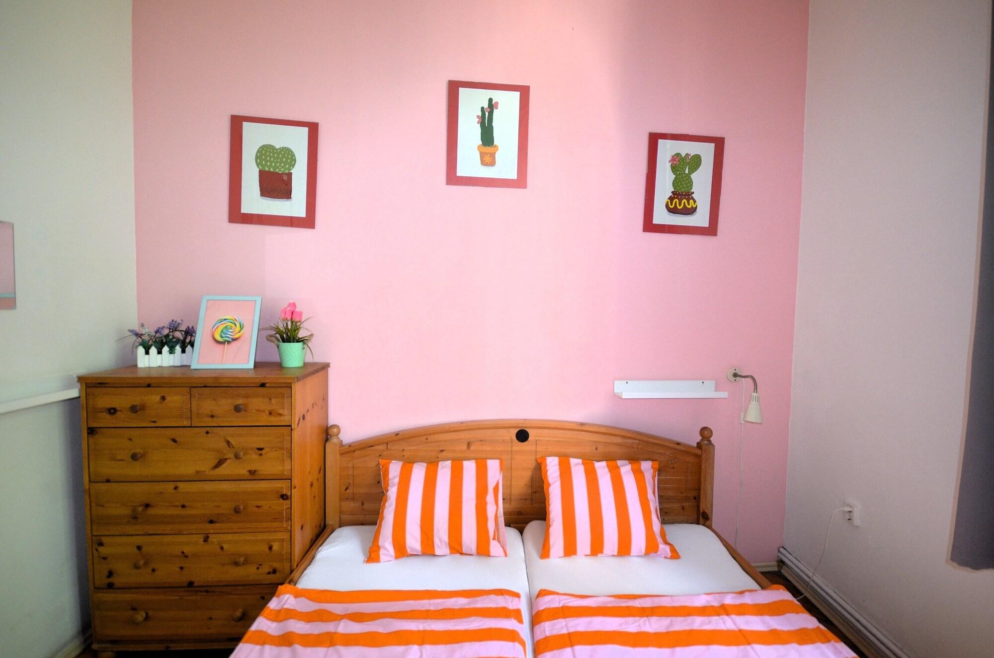 Travel&Joy backpackers by null