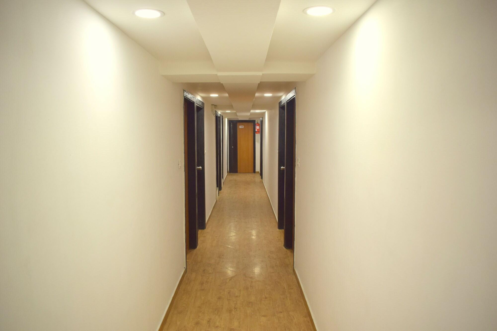 Hotel Palak Palace