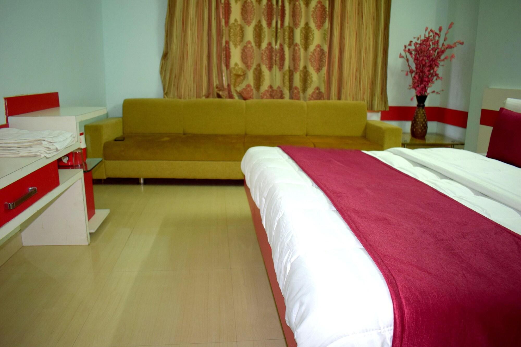 Hotel Ashapura Palace By Sky Stays