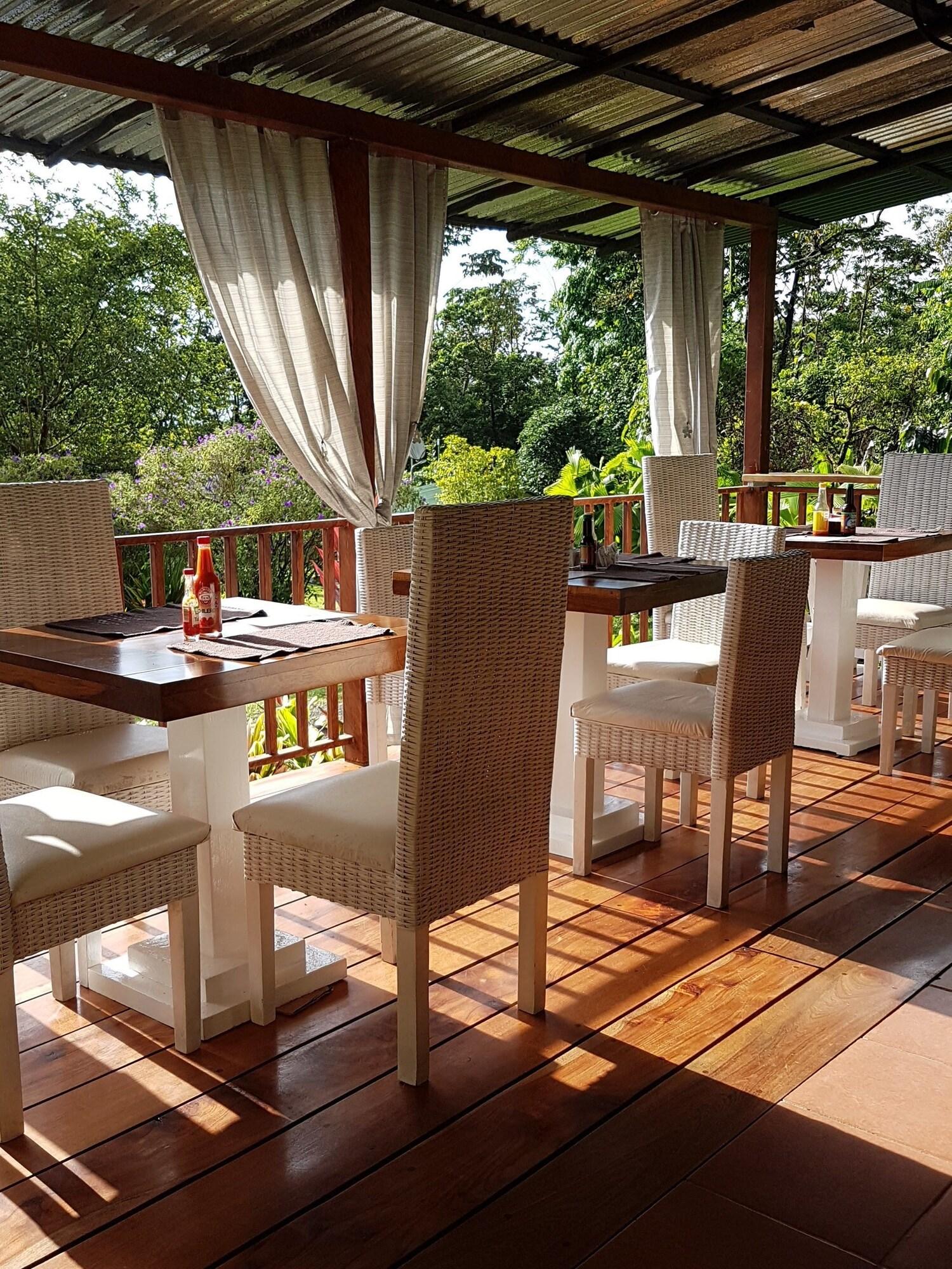 Brisas Arenal Hotel