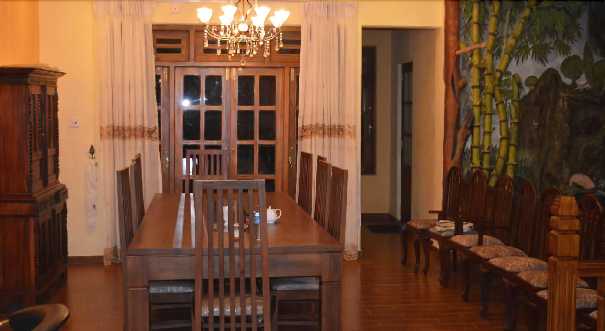 Elegante The Villa