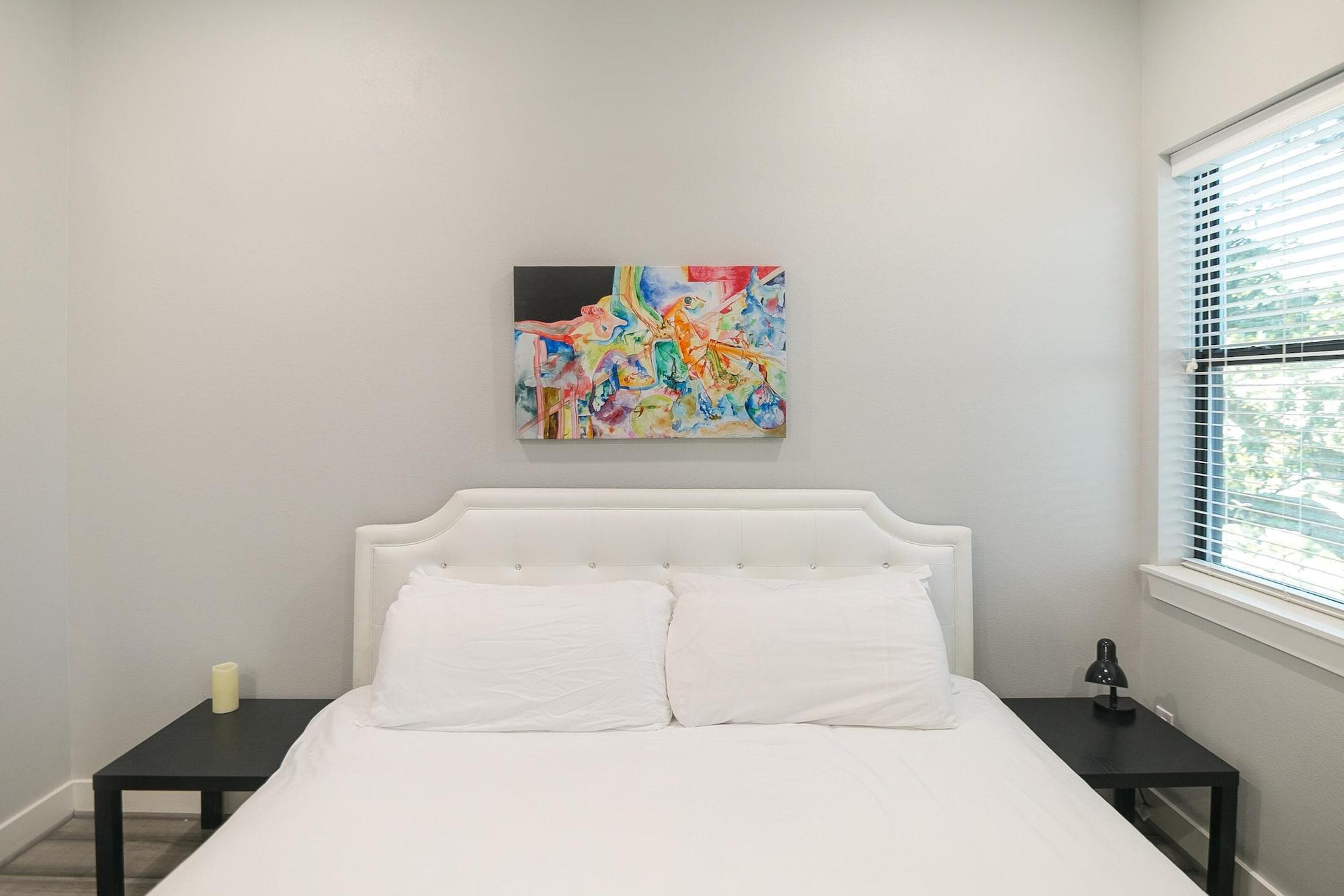 Montrose Suites by null