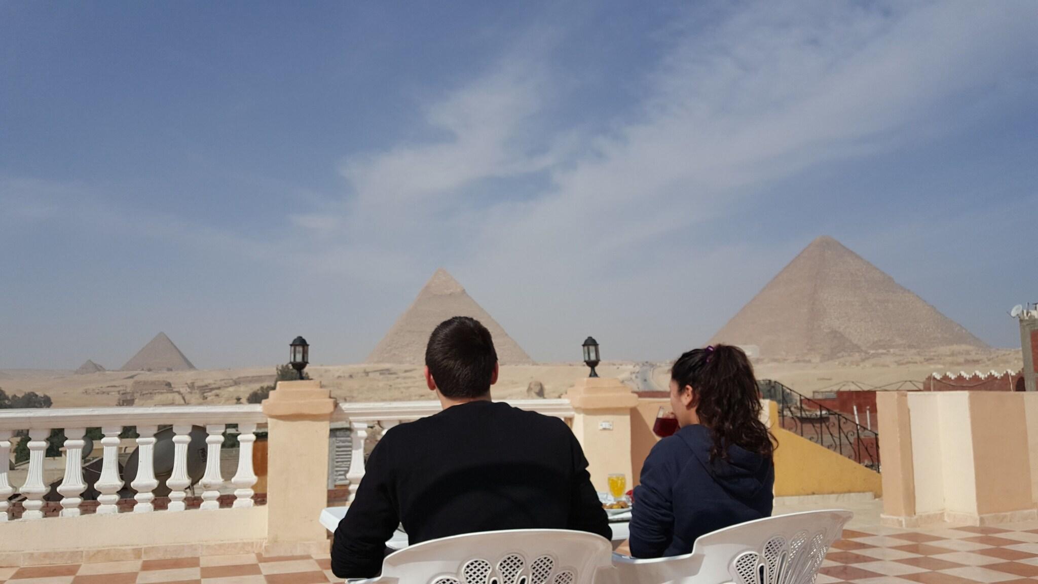Royal Pyramids Inn