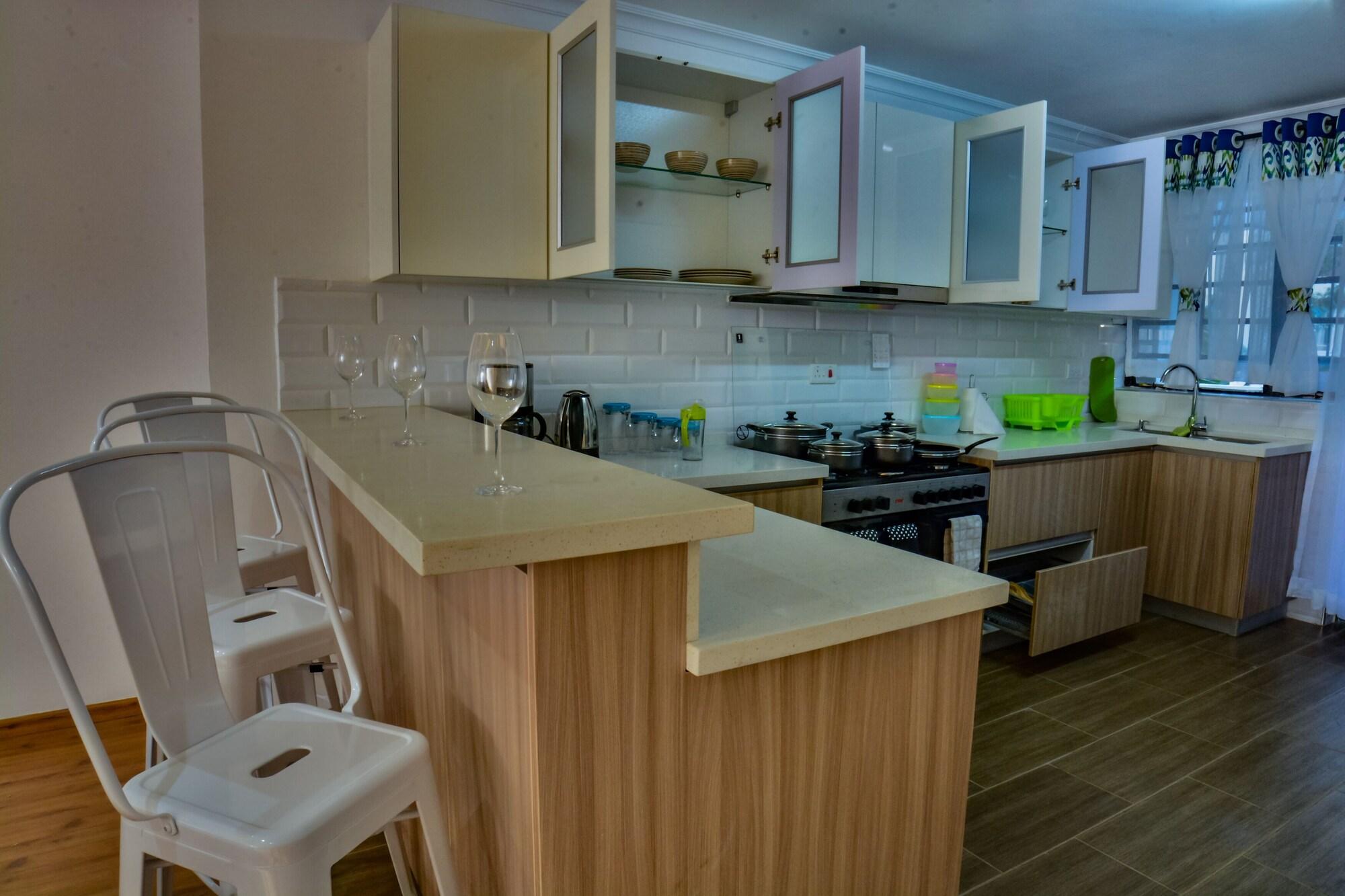 Edmor Residences - Riverside