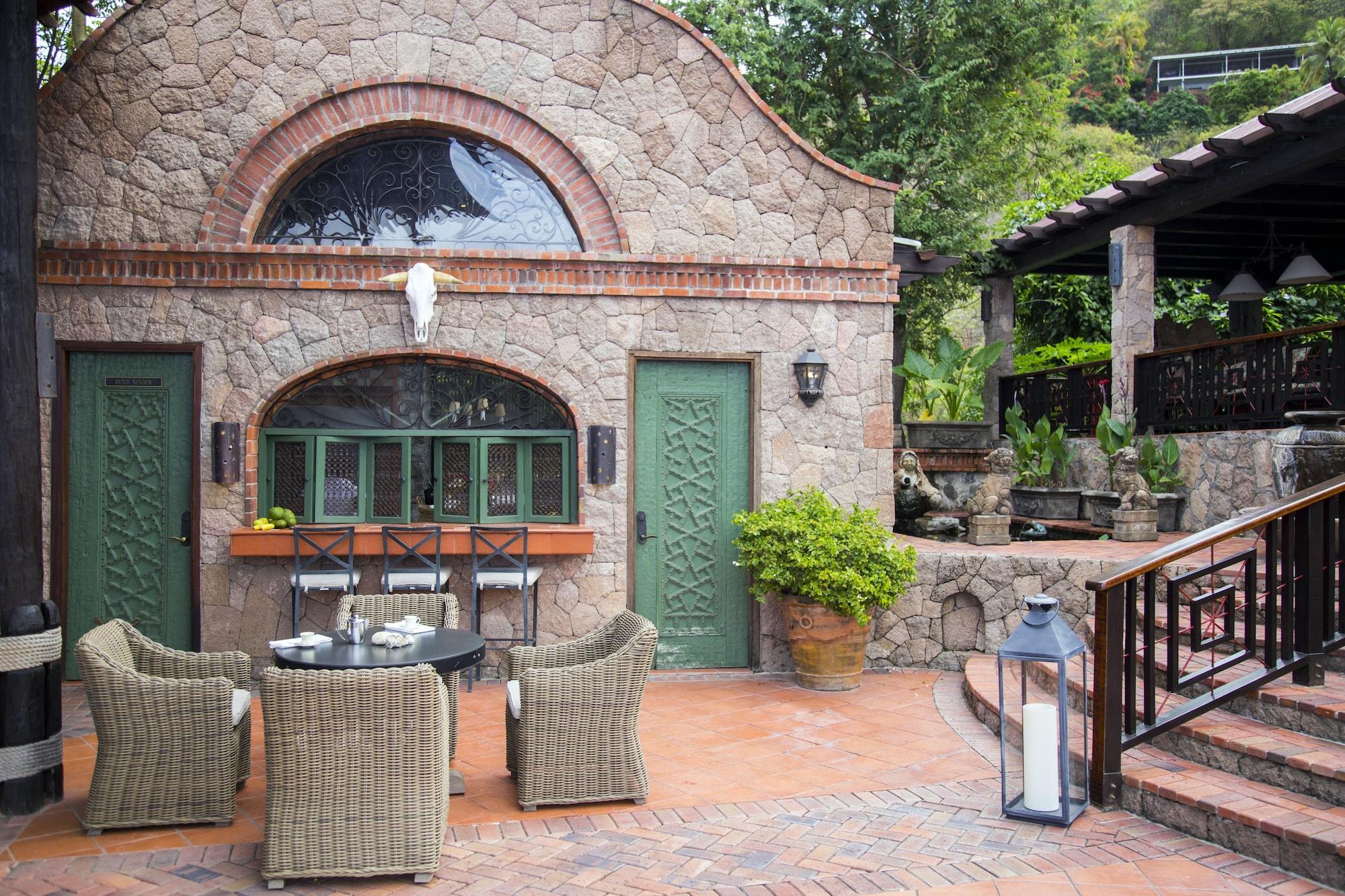Caille Blanc Villa & Hotel - Adults Only