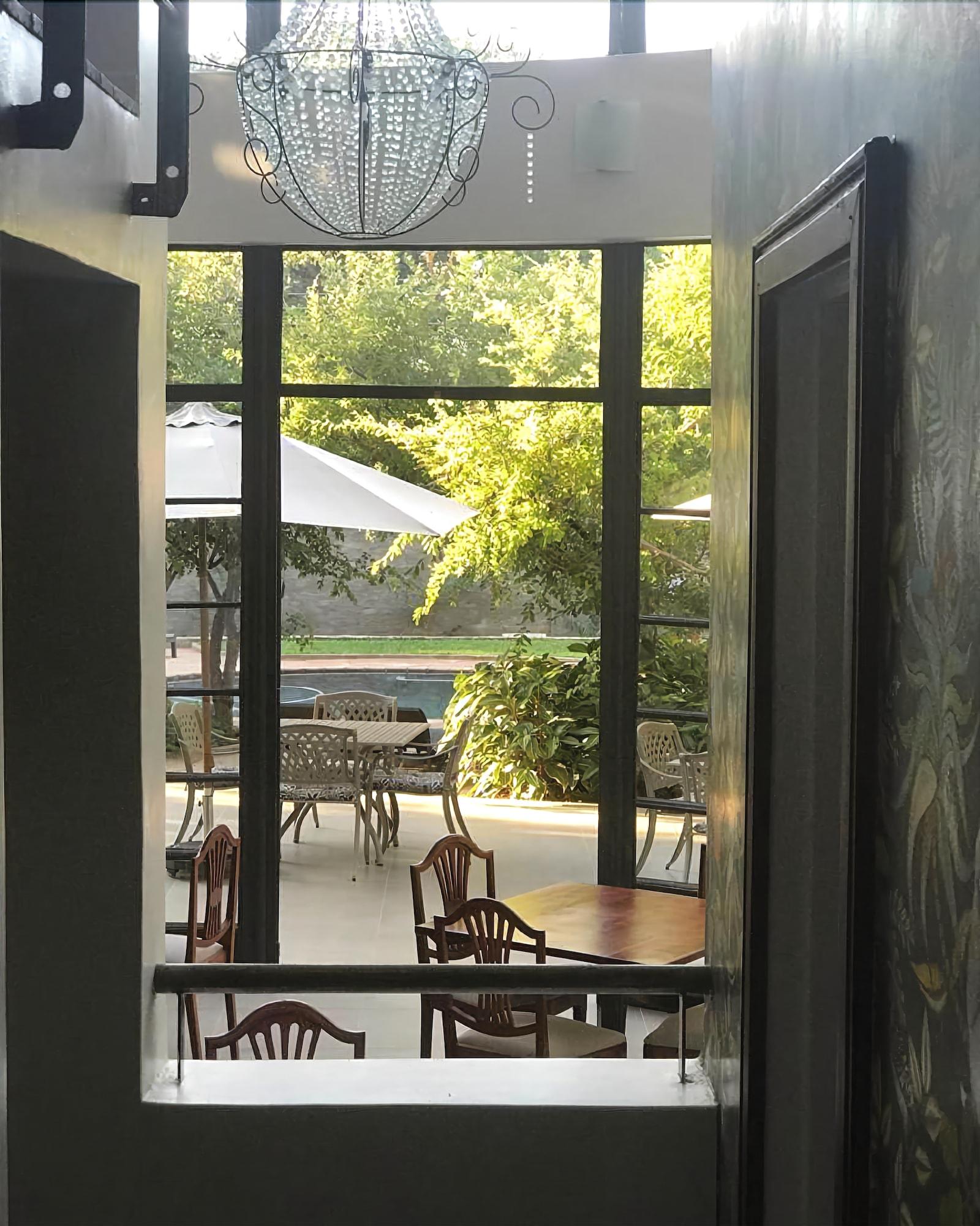 528  Victoria Falls Guest House