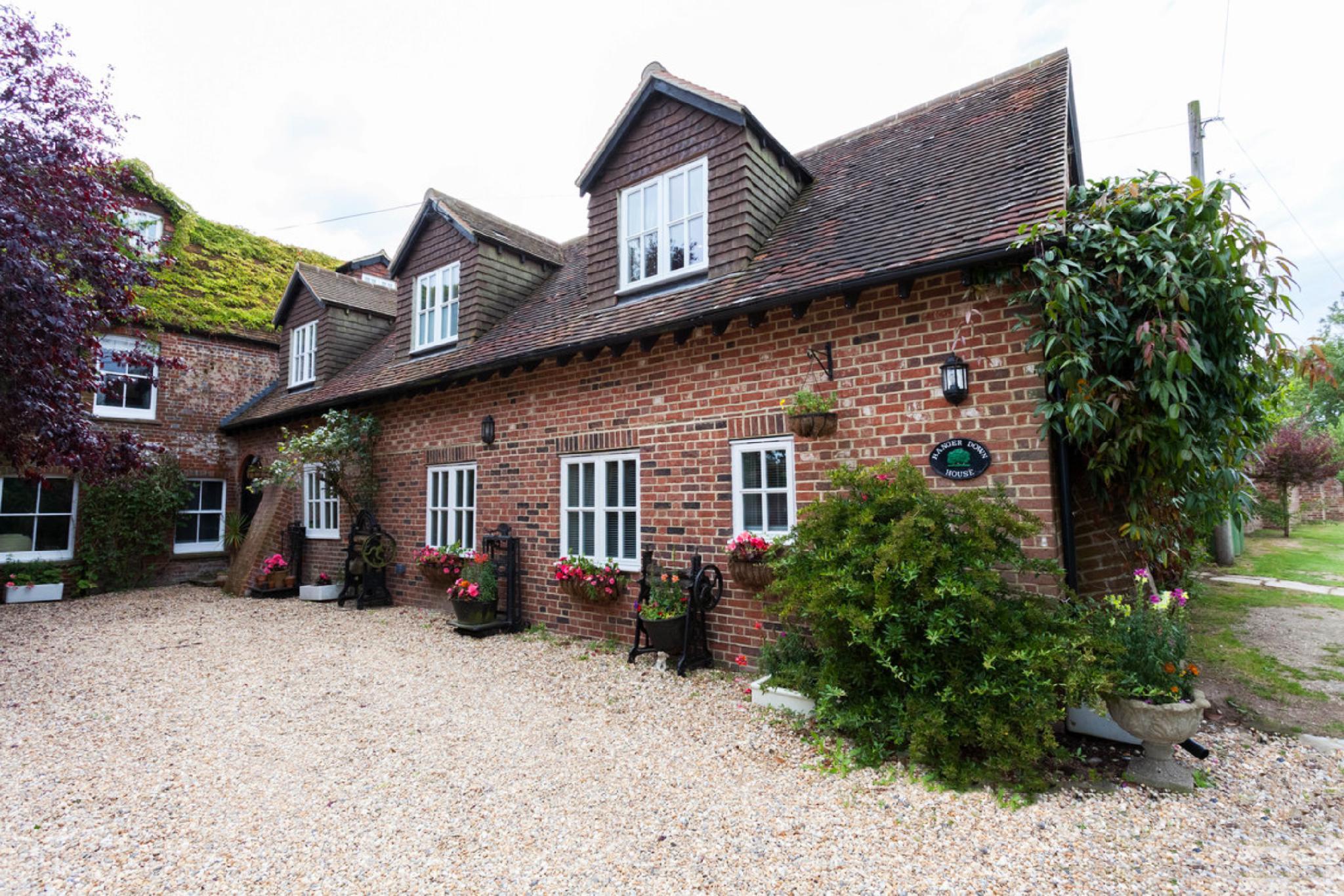 Hanger Down House Bed And Breakfast