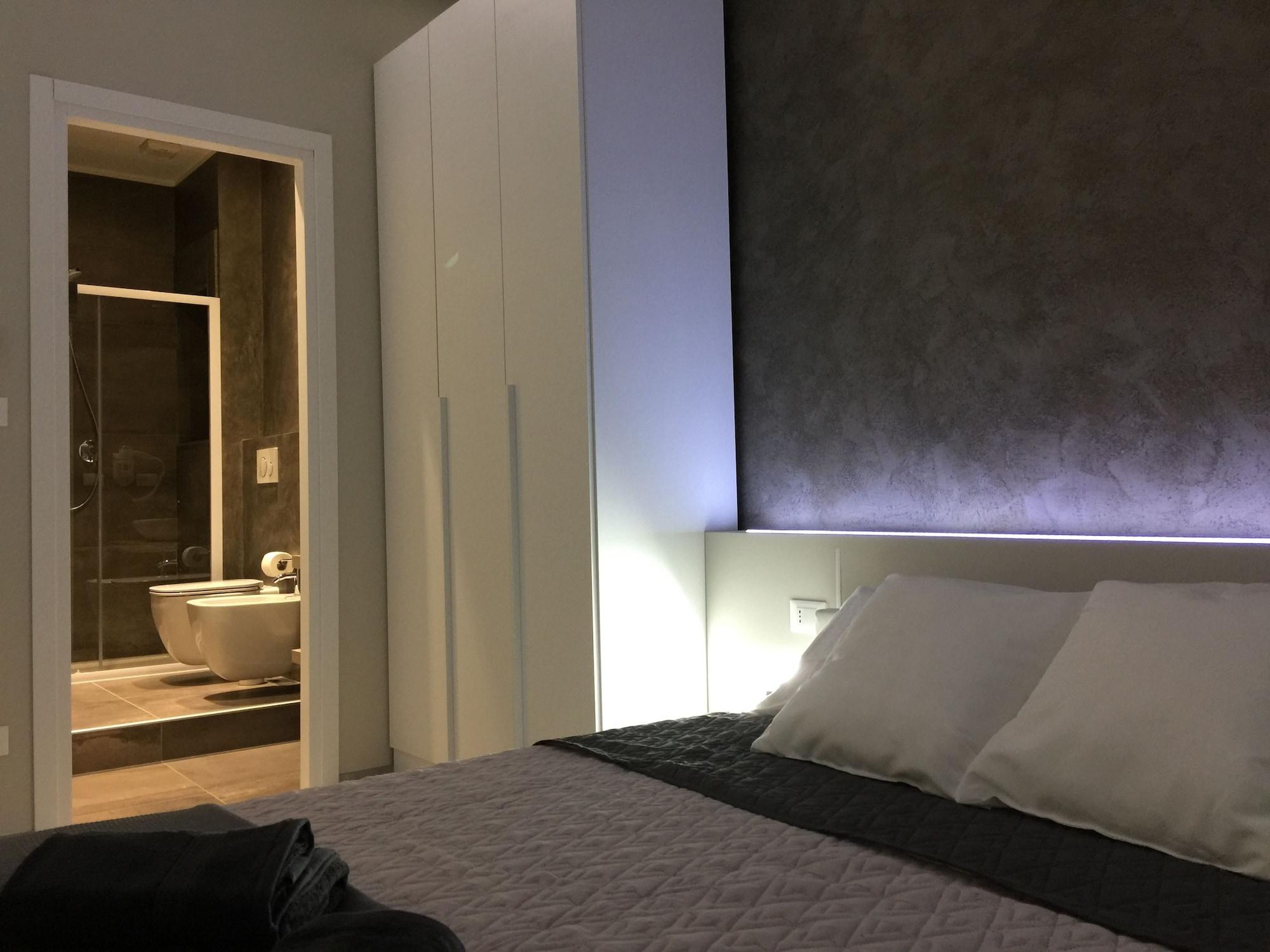 Turin Central Rooms