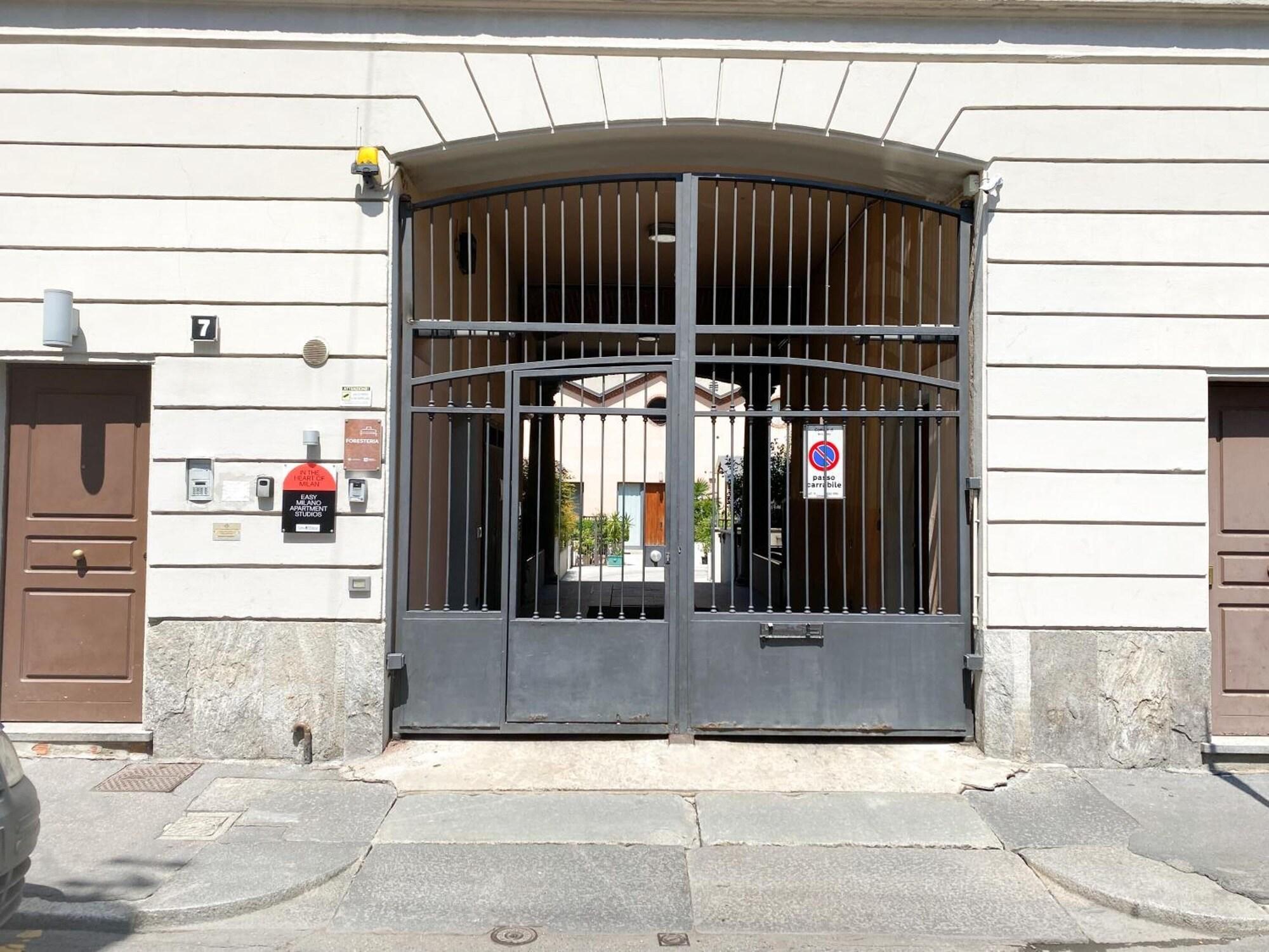 Easy Apartment Navigli - photo