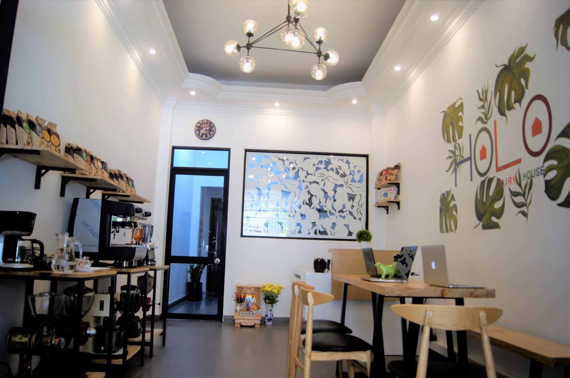 Holo Fairy House Saigon Serviced Homestay