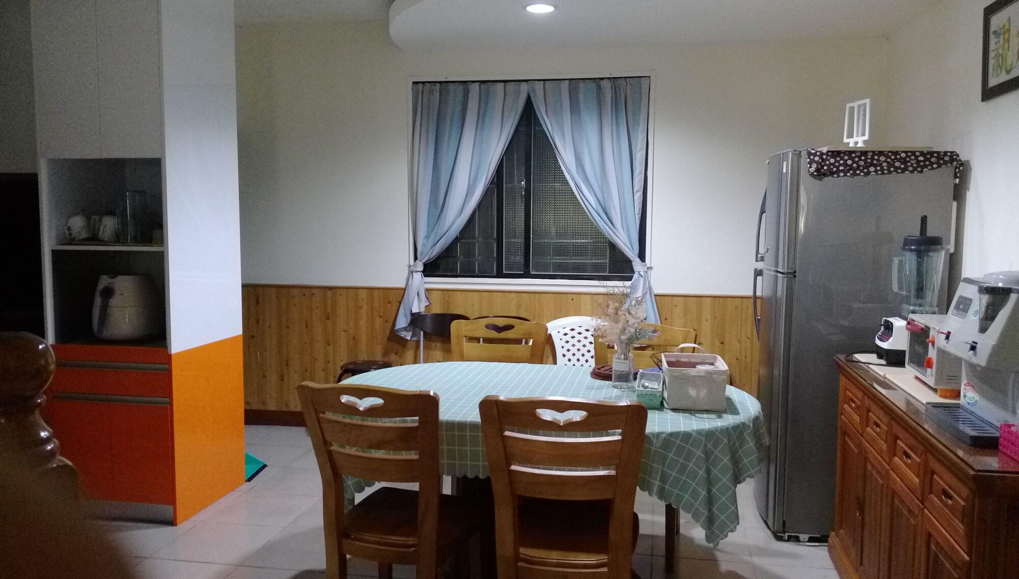 Qin Shui House