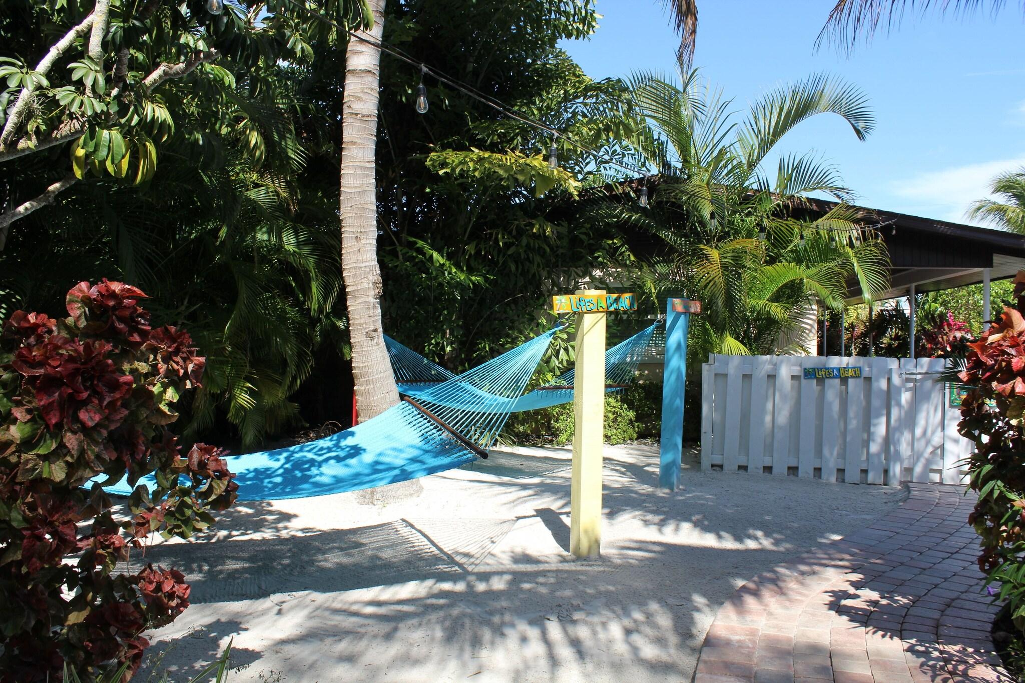 Siesta Key Palms Resort