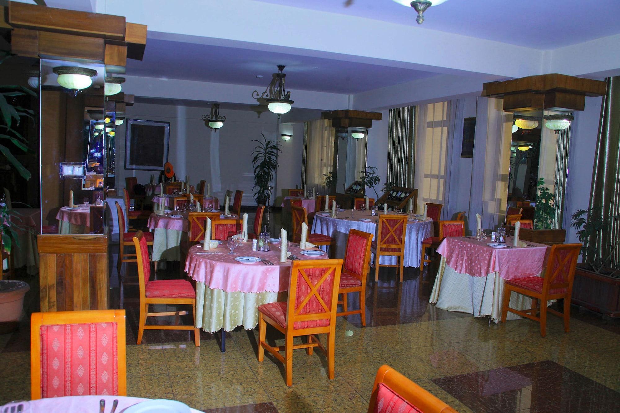 Axum Hotel Addis