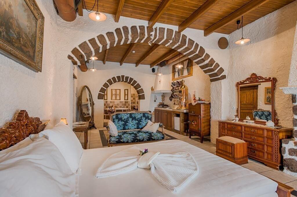 Koukos Rhodian Guesthouse by null