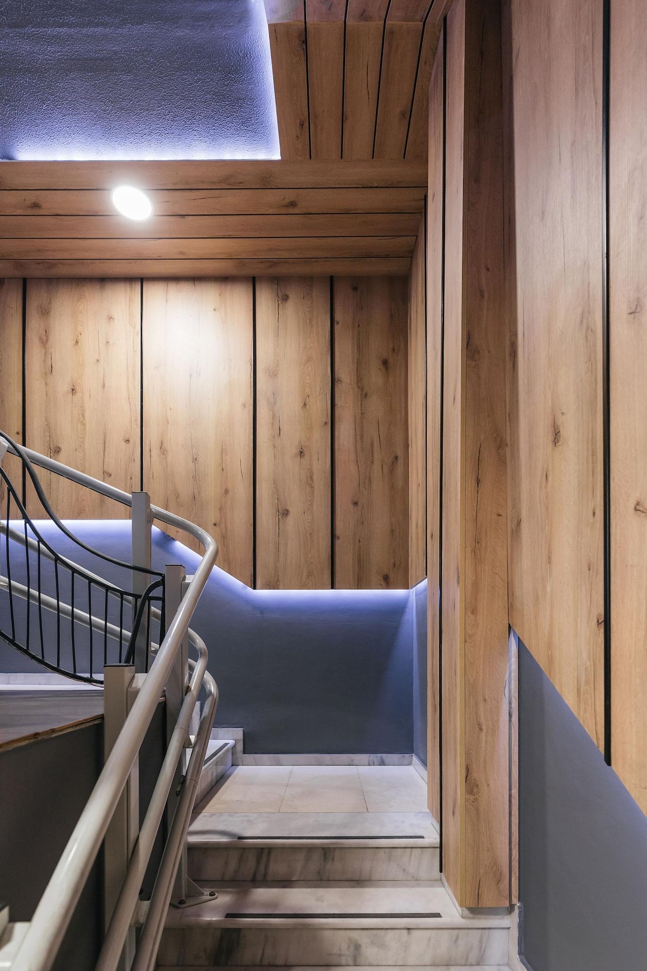 Ladadika Design - photo