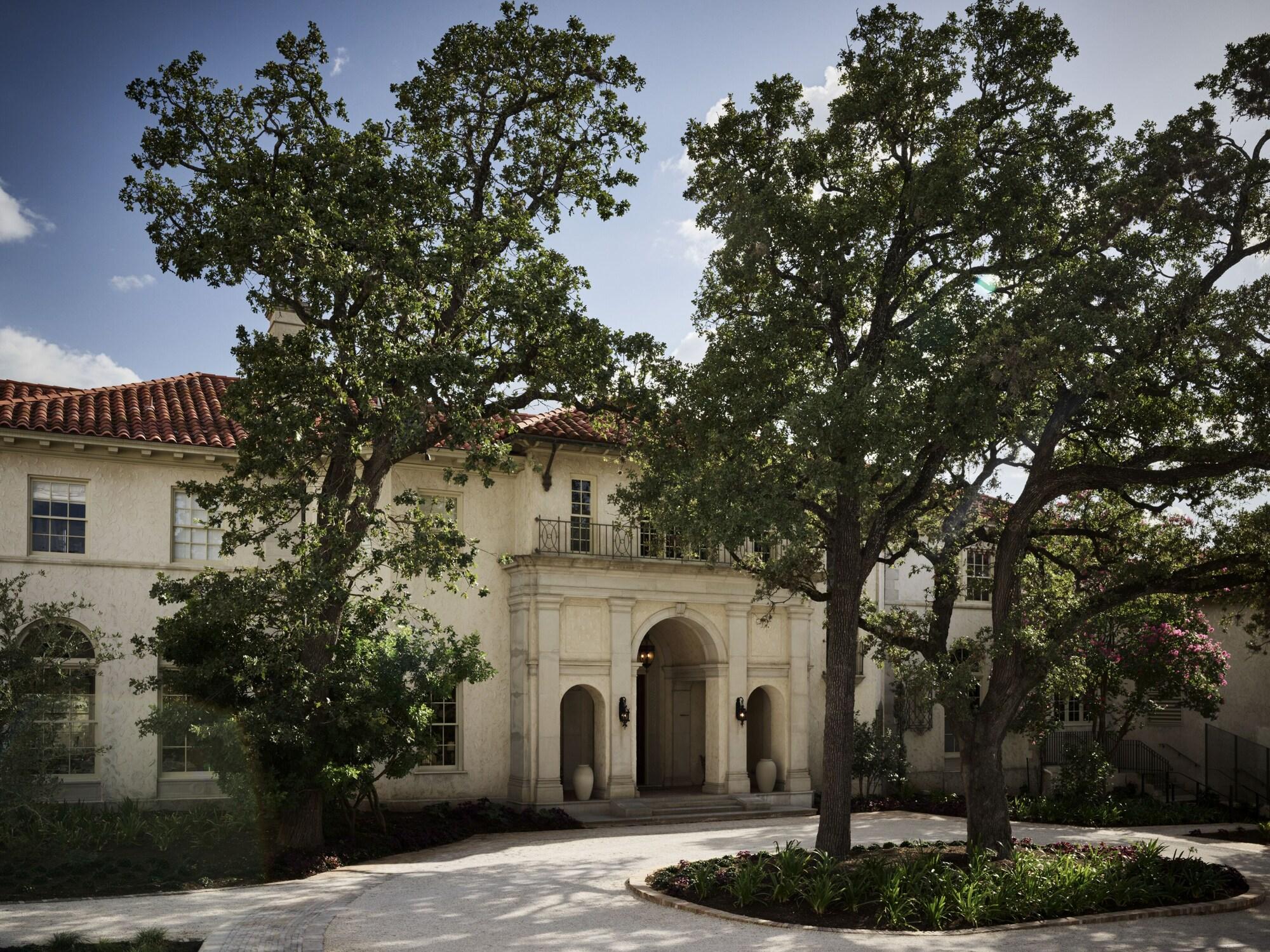Commodore Perry Estate, Auberge Resorts Collection by null