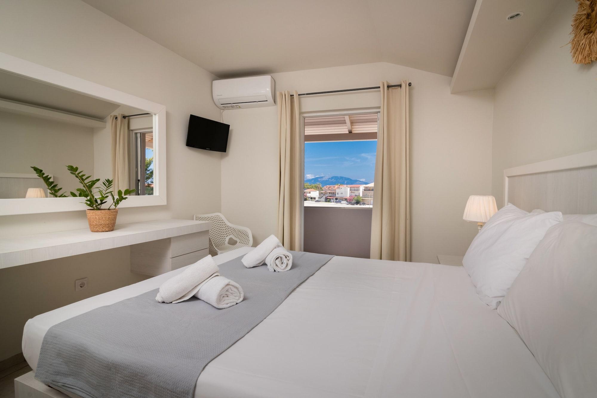 Room 3, Alykes View Apartments, Ionian Islands
