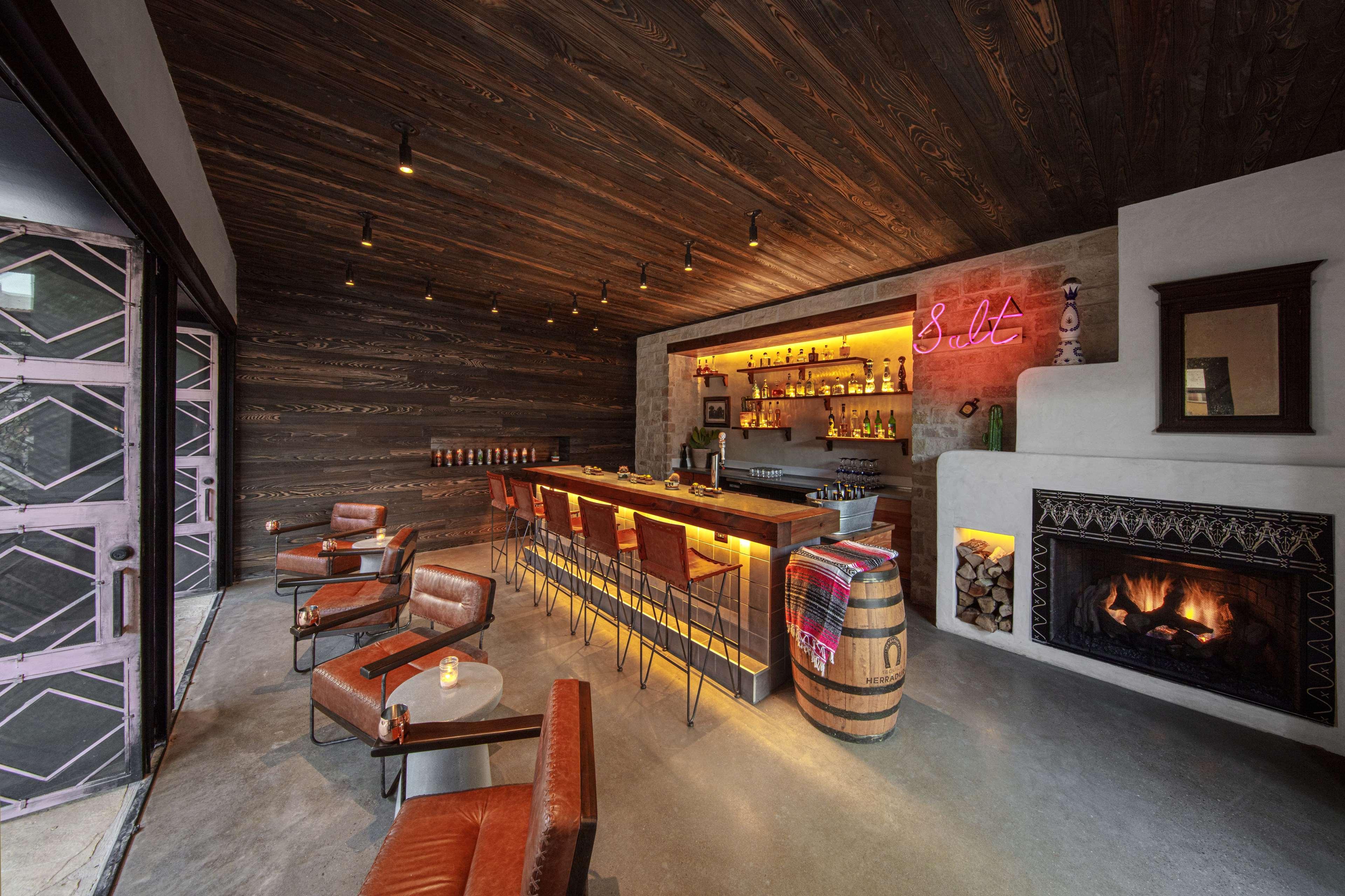 Texican Court, Valencia Hotel Collection by null