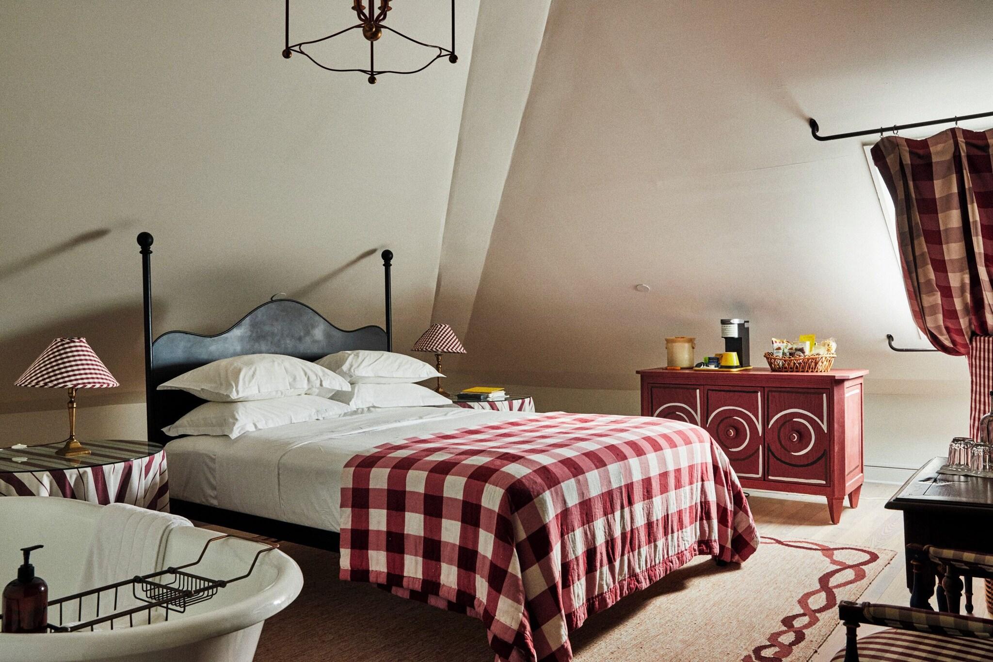 Hotel Peter and Paul by null