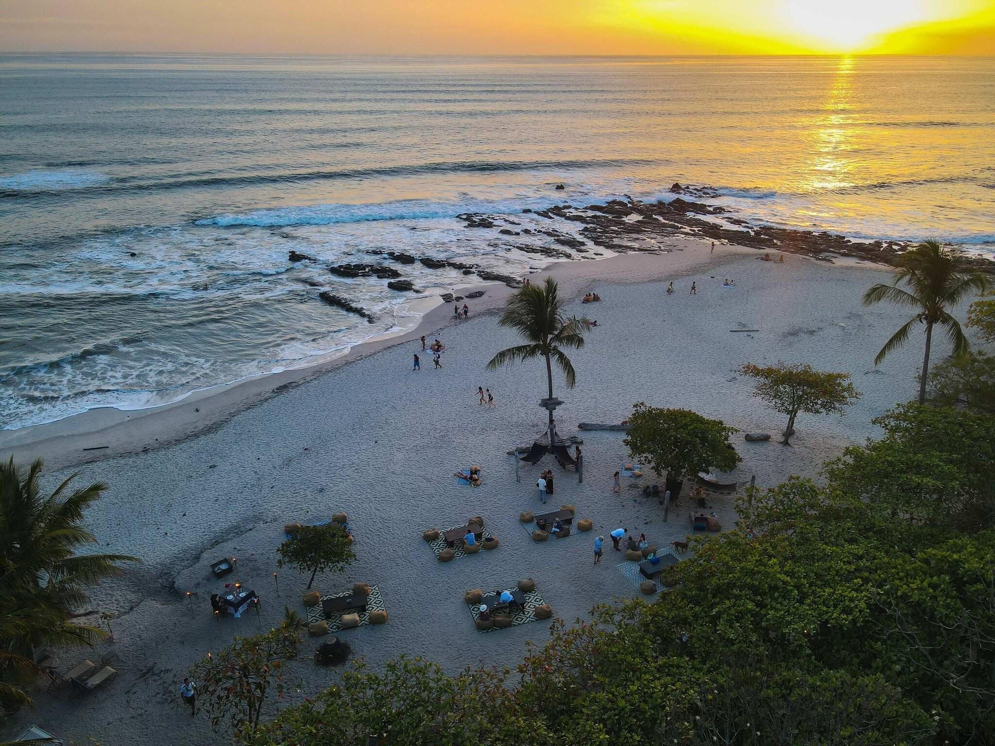 Hotel Nantipa - A Tico Beach Experience