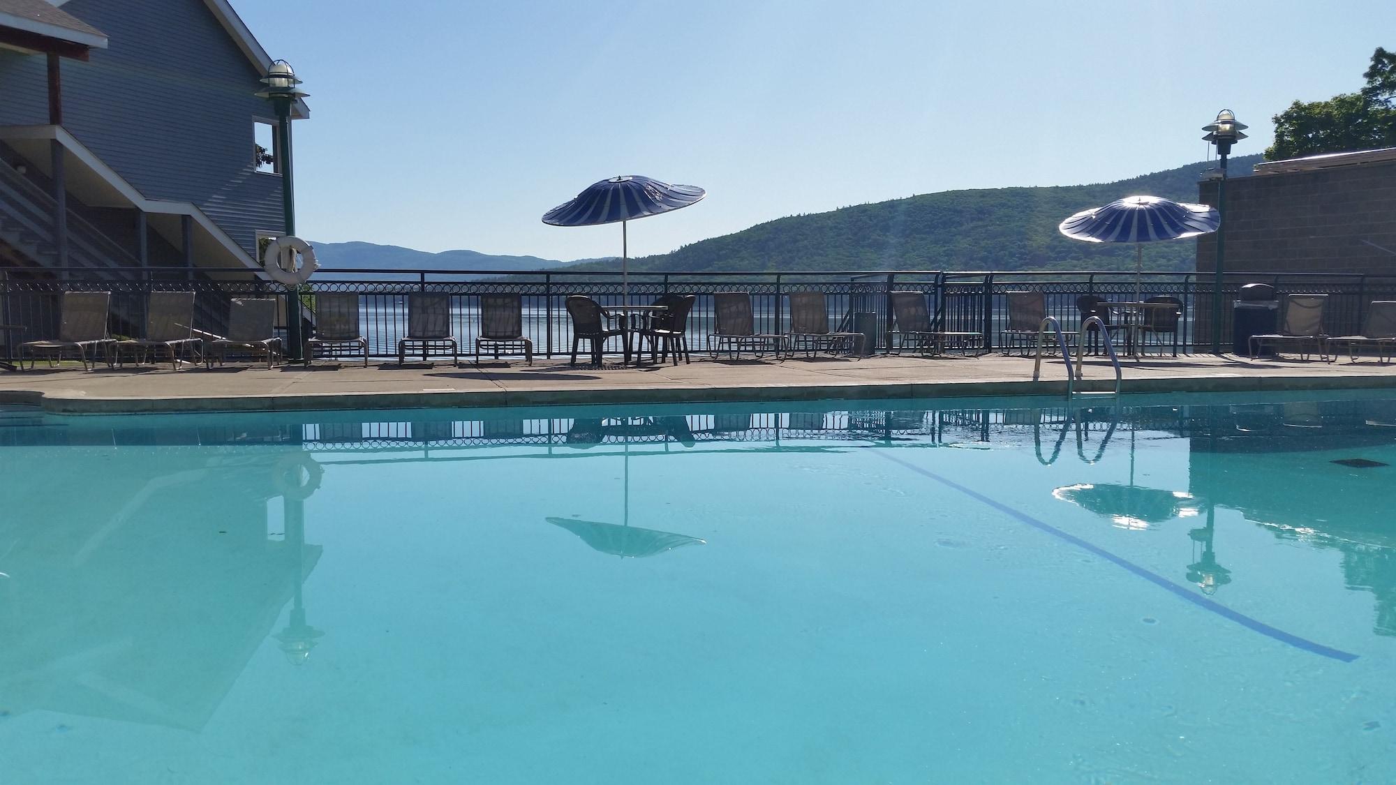 Surfside On The Lake Hotel & Suites by null