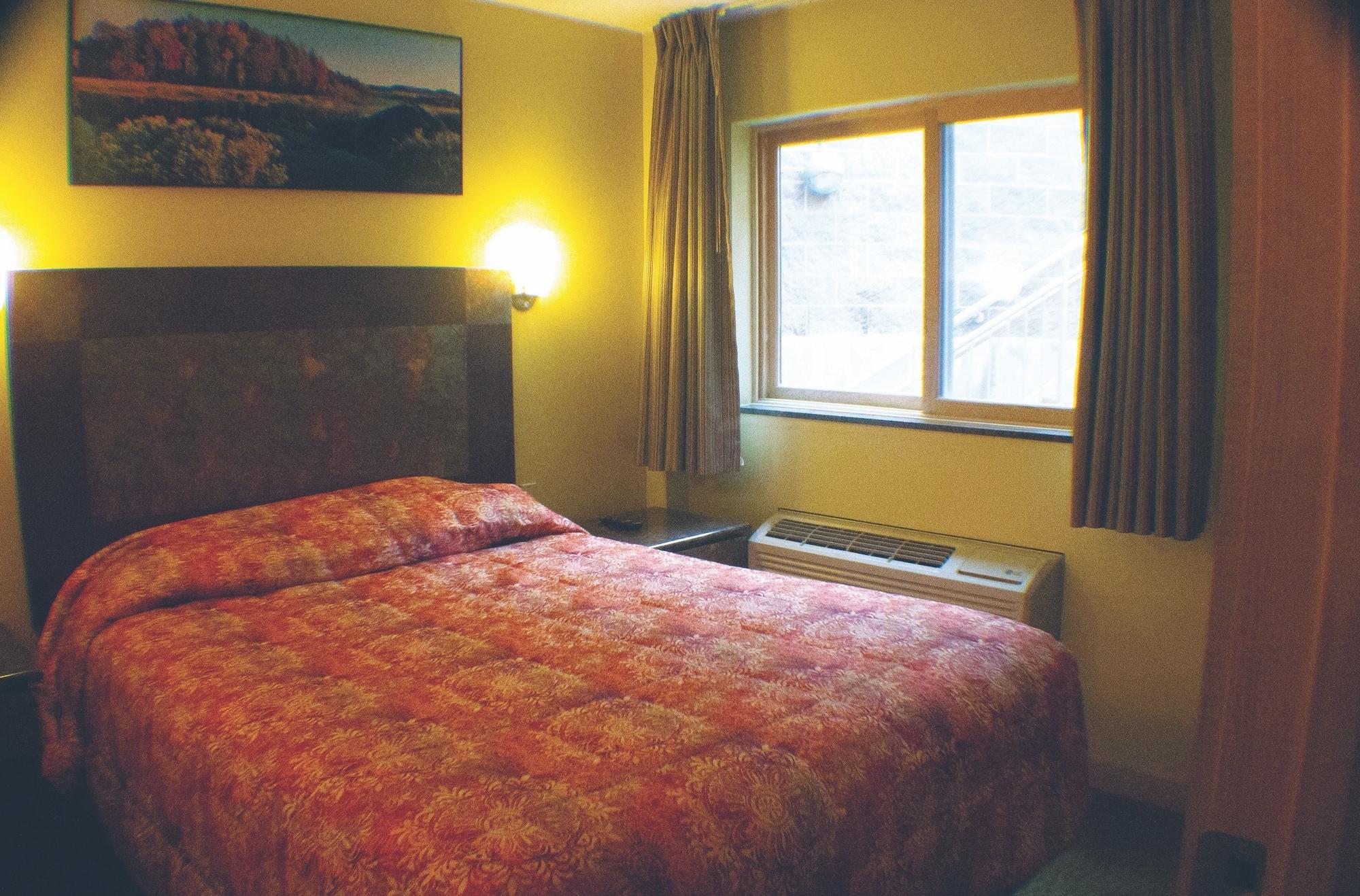 Surfside On The Lake Hotel & Suites by null