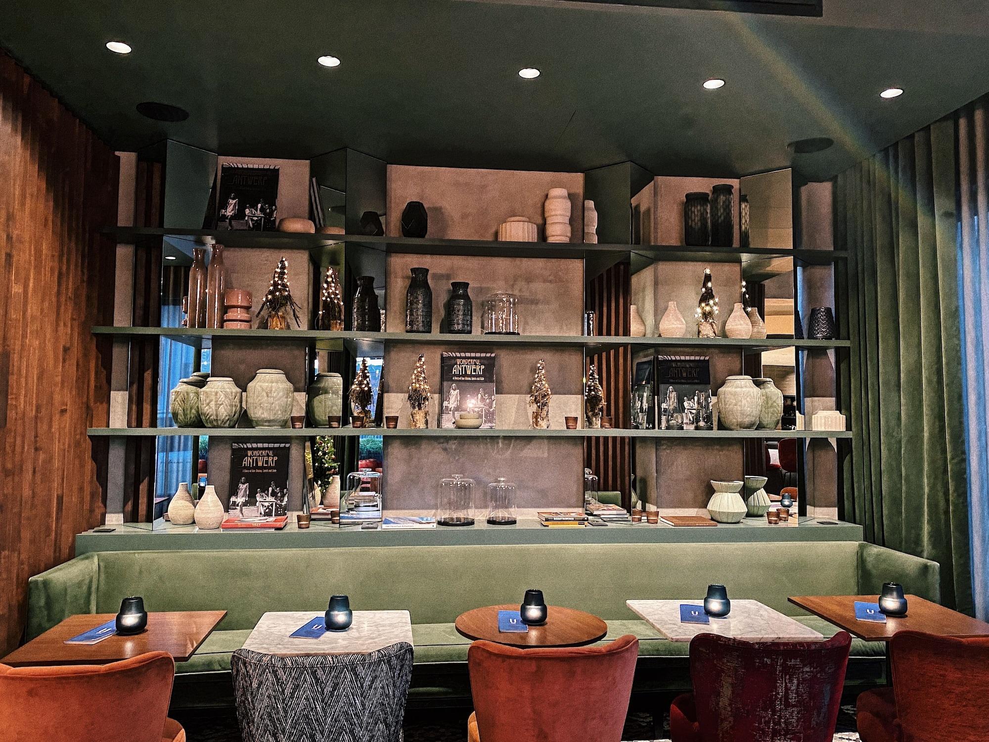 U Eat & Sleep Antwerp by null