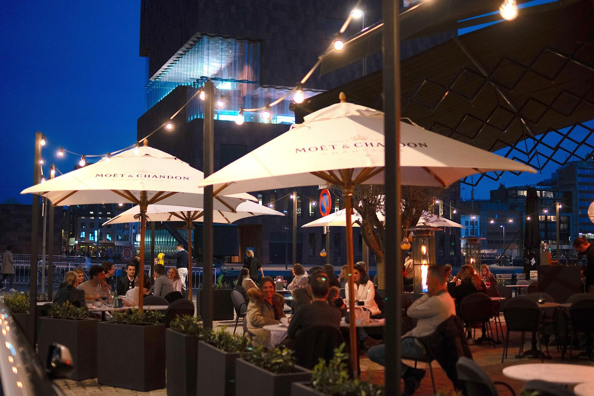 U Eat & Sleep Antwerp by null