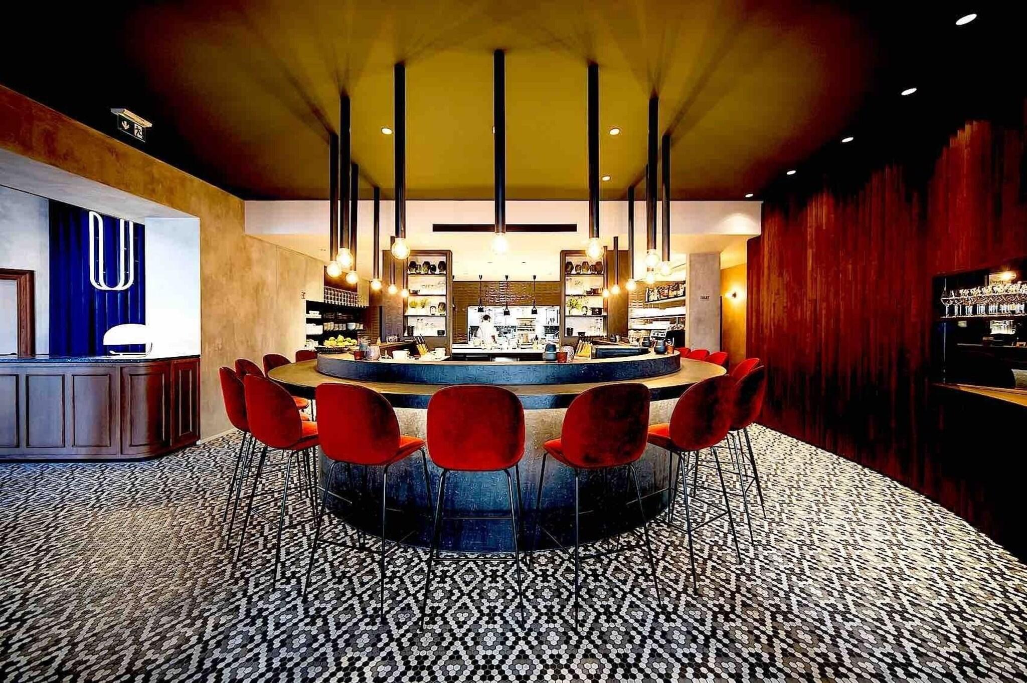 U Eat & Sleep Antwerp by null