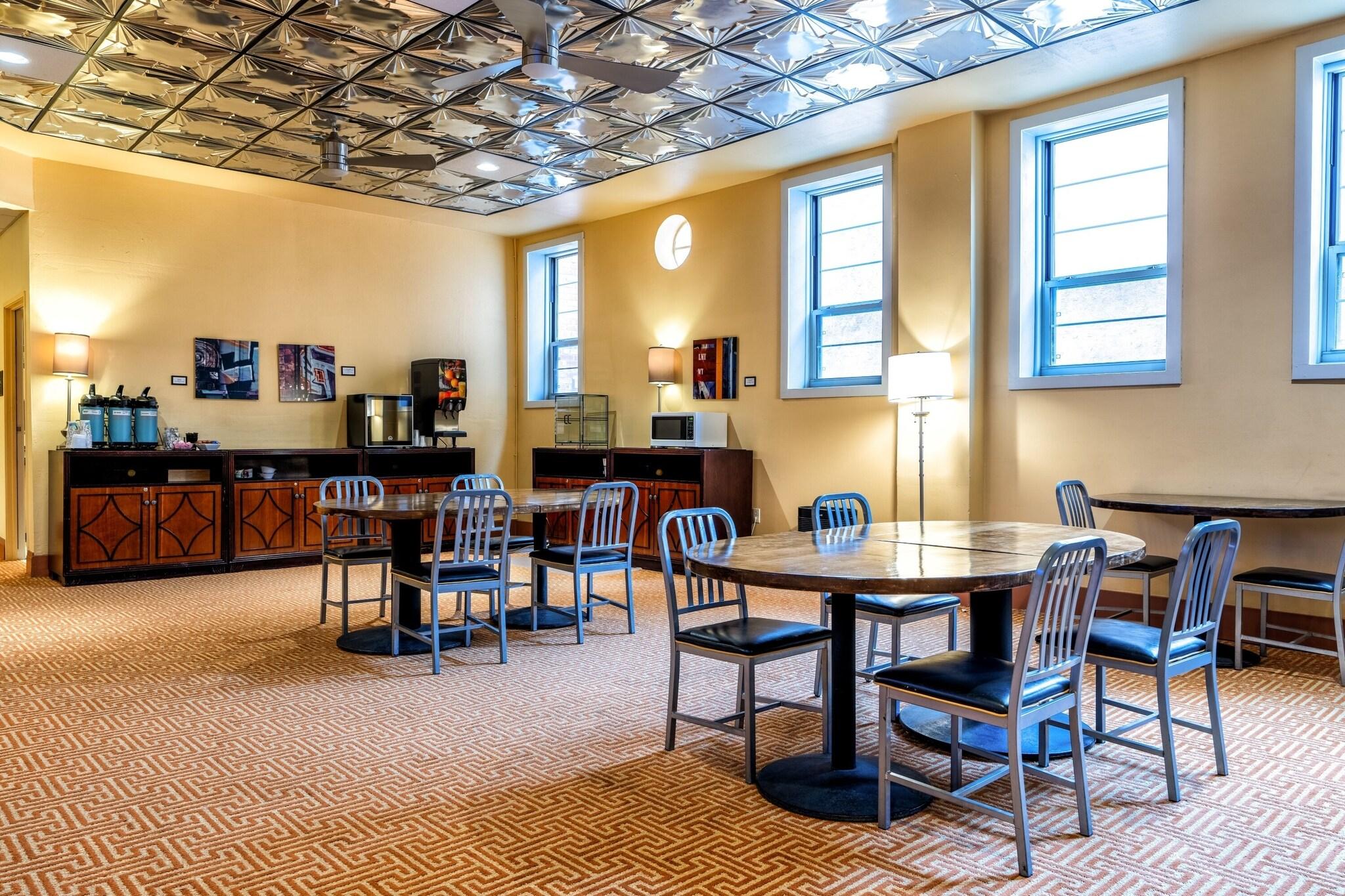 Murray Hotel