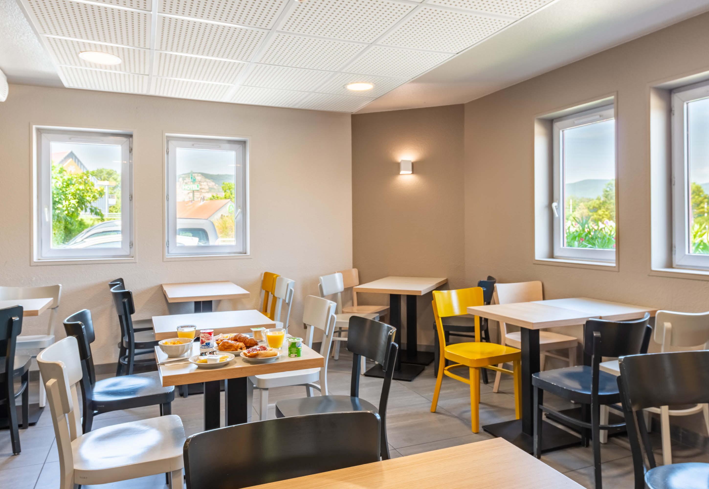 B&B Hotel Montelimar Nord