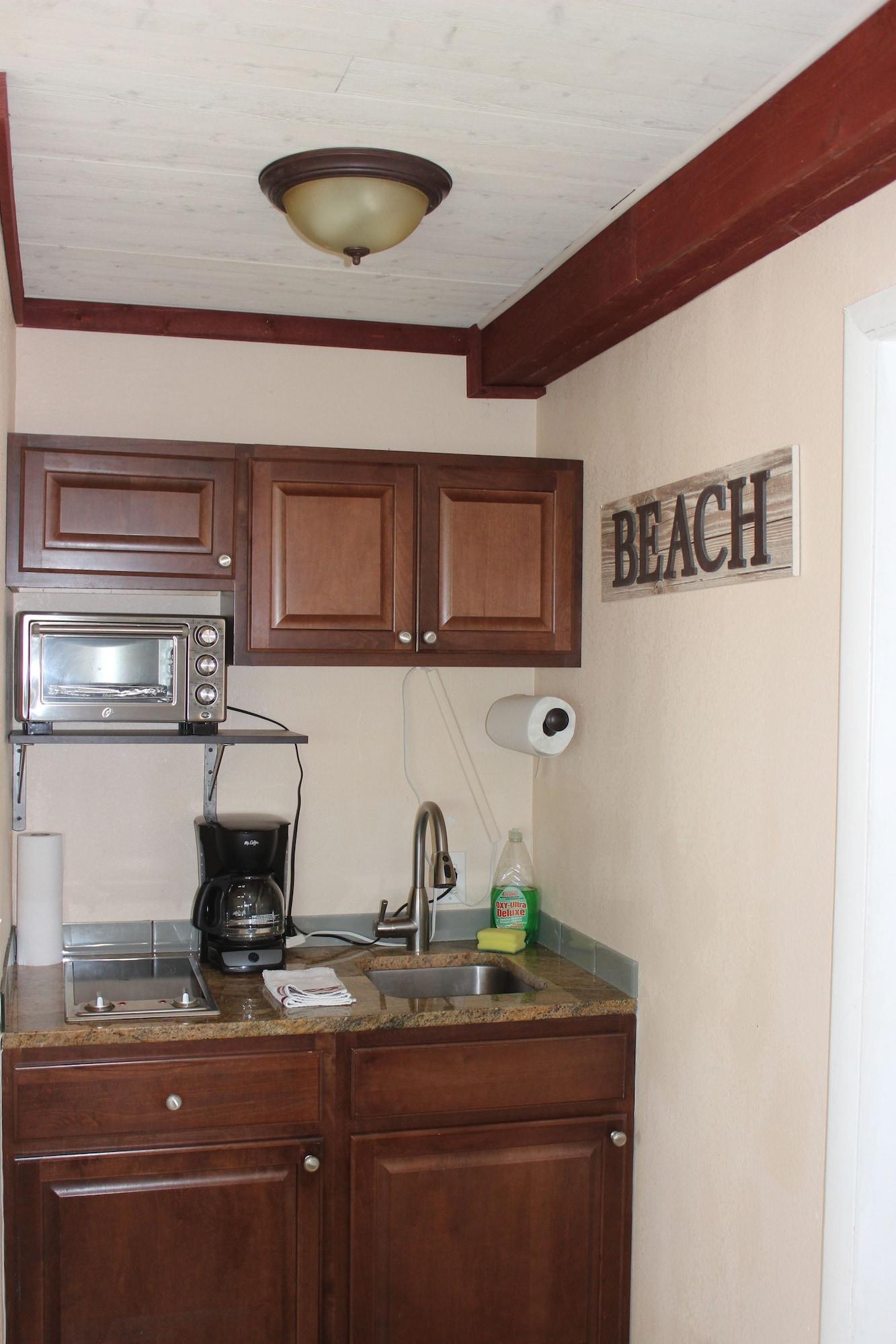 Schooner Hotel